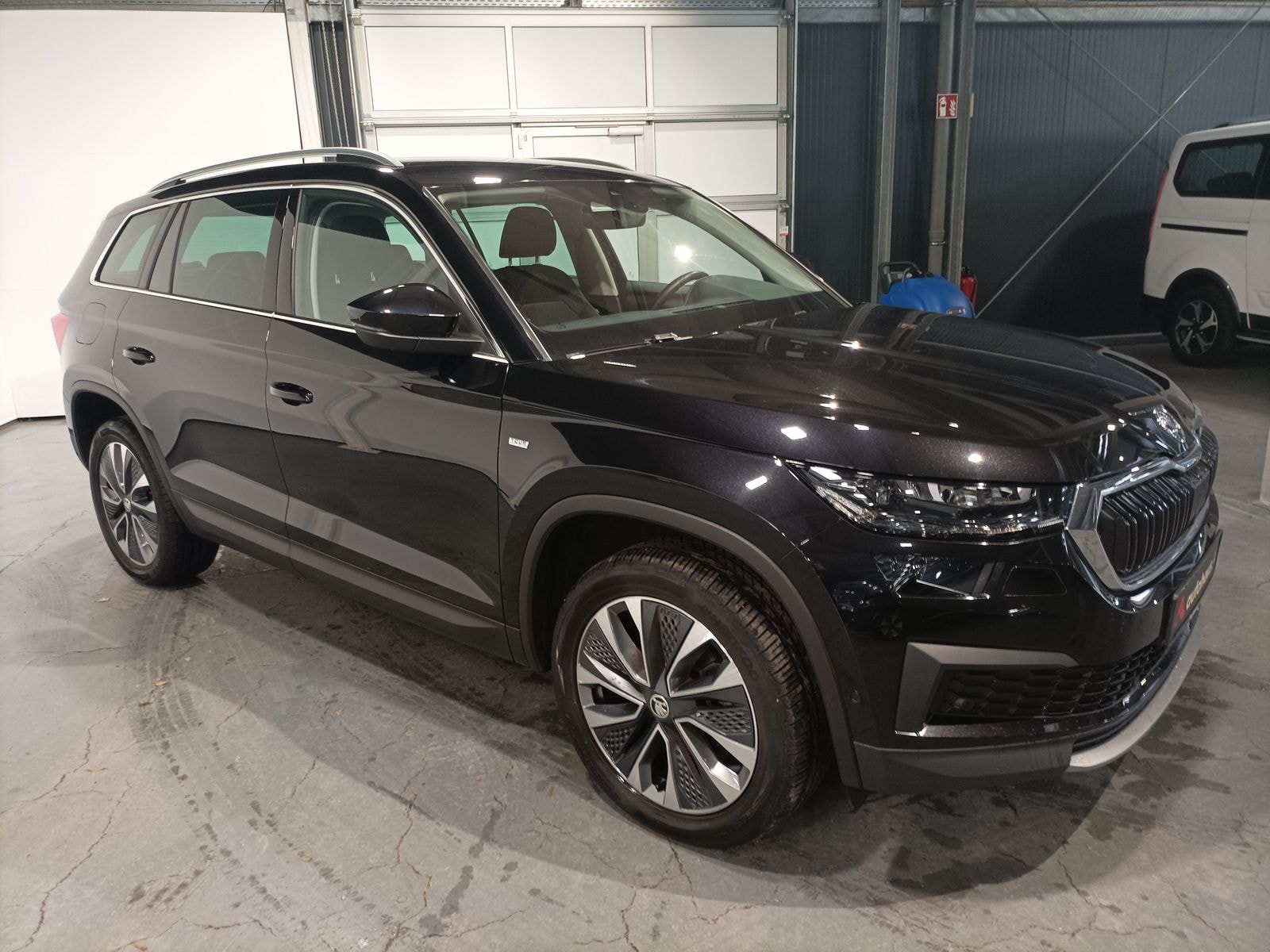 ŠKODA Kodiaq SUV / Crossover / Geländewagen SKODA Kodiaq 2.0l TDI DSG CLEVER Sports Utility Vehicle #1