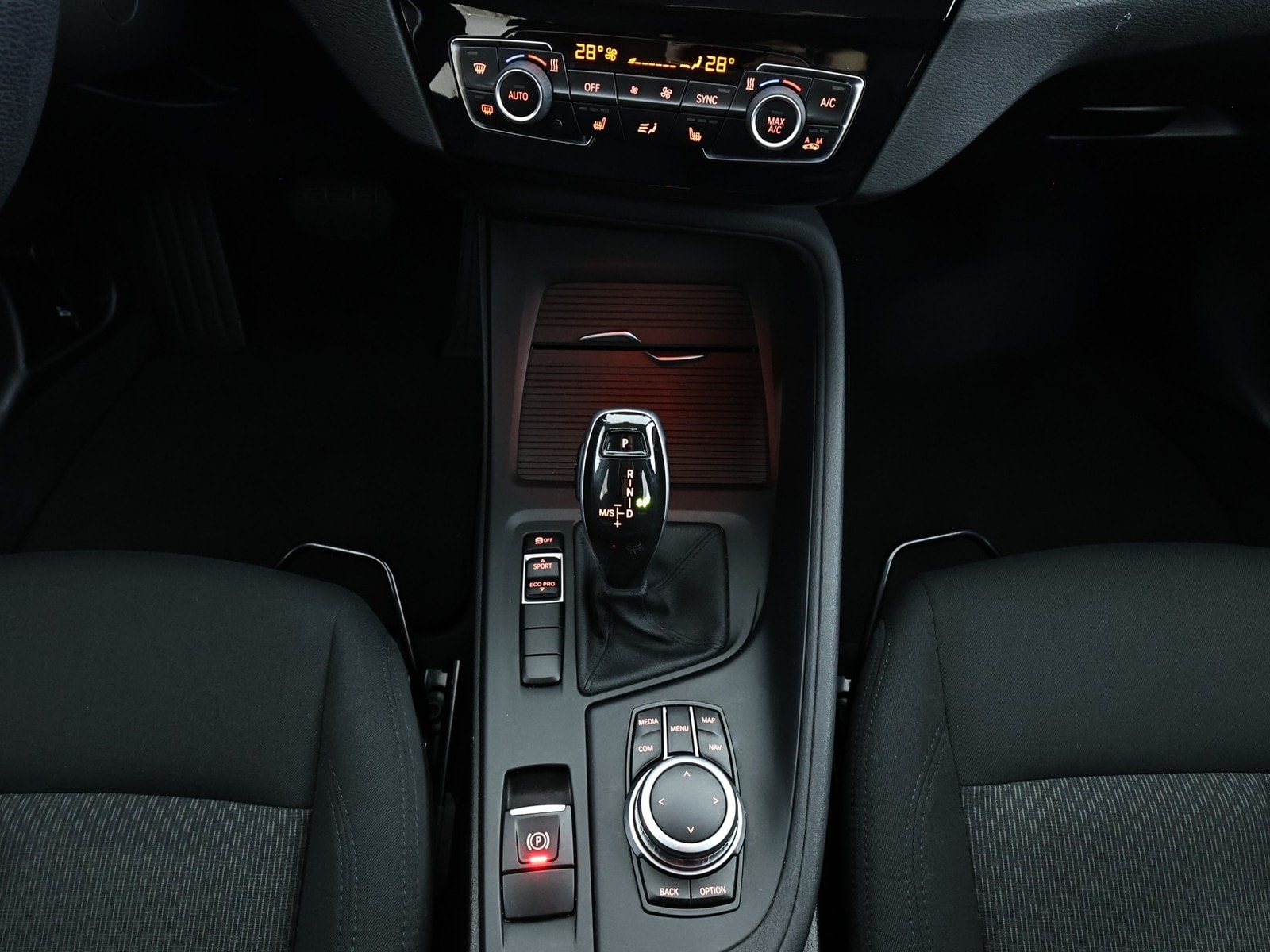 BMW X1 SUV X1 sDrive20i Advantage #13