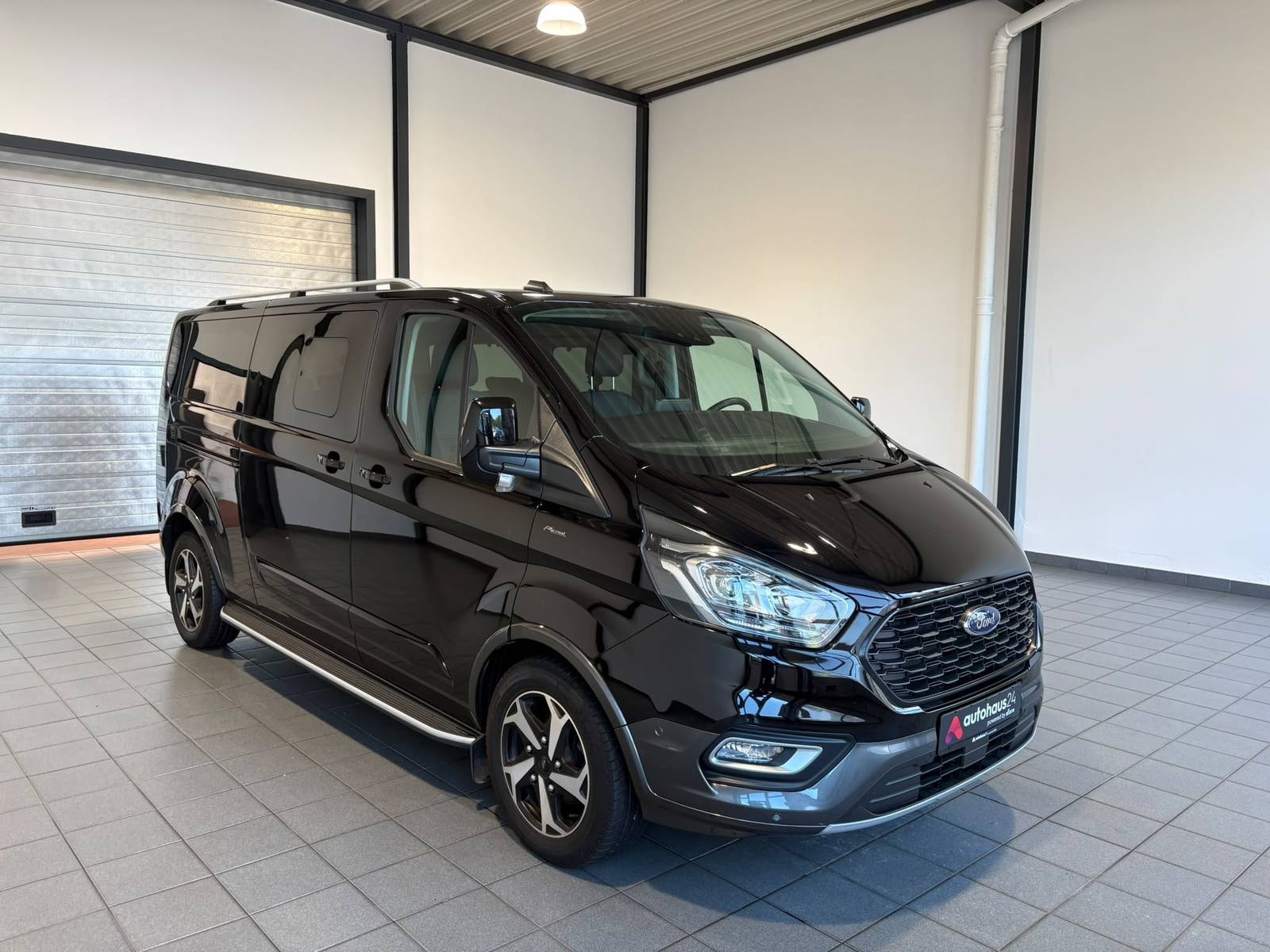Ford Tourneo Sonstige FORD Tourneo Custom 320 L2H1 2,0EcoBlue 96kW Active Auto Kombi-Lieferwagen #1