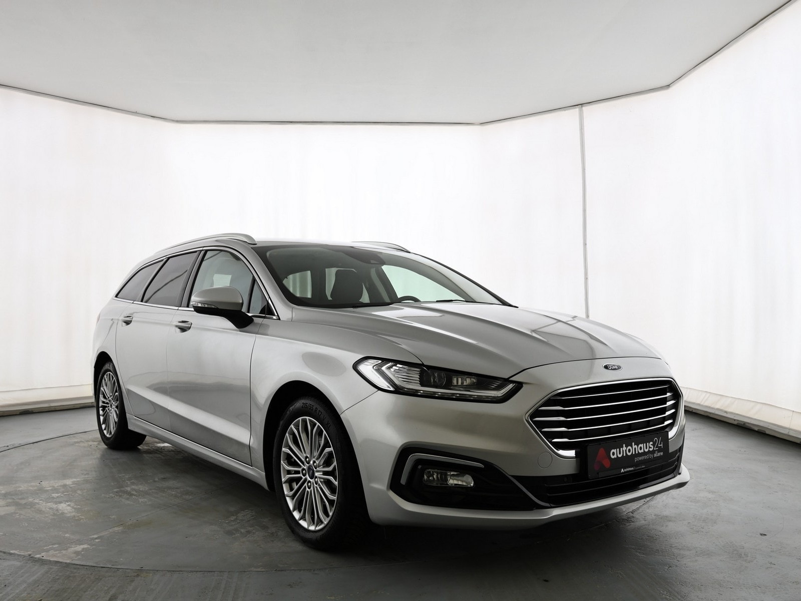 Ford Mondeo Kombi FORD Mondeo 2,0 Hybrid Titanium Automatik Turnier Kombi #1