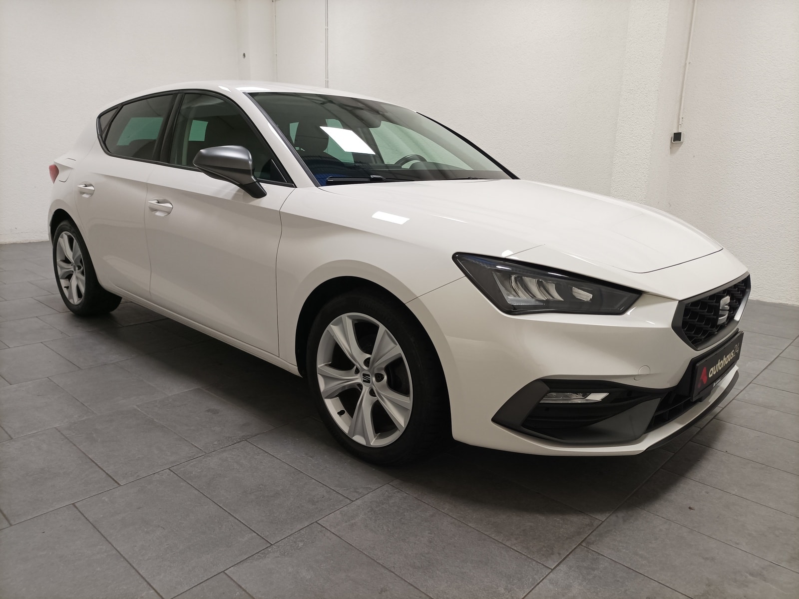 SEAT Leon Limousine SEAT Leon 2.0 TDI 110kW FR DSG Schräghecklimousine #1