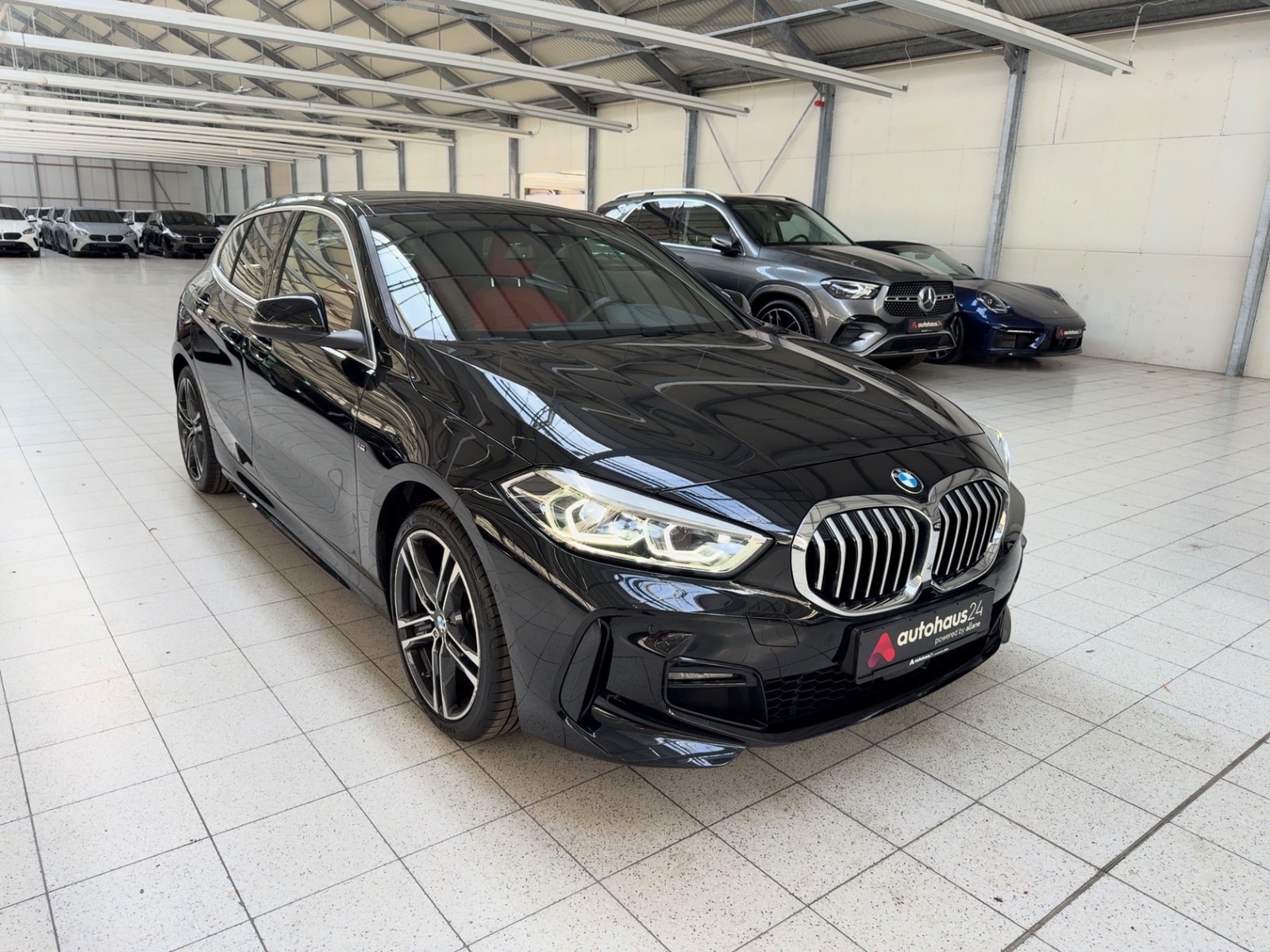 BMW 1er-Reihe Limousine BMW 1er-Reihe 118i M Sport Schräghecklimousine #1
