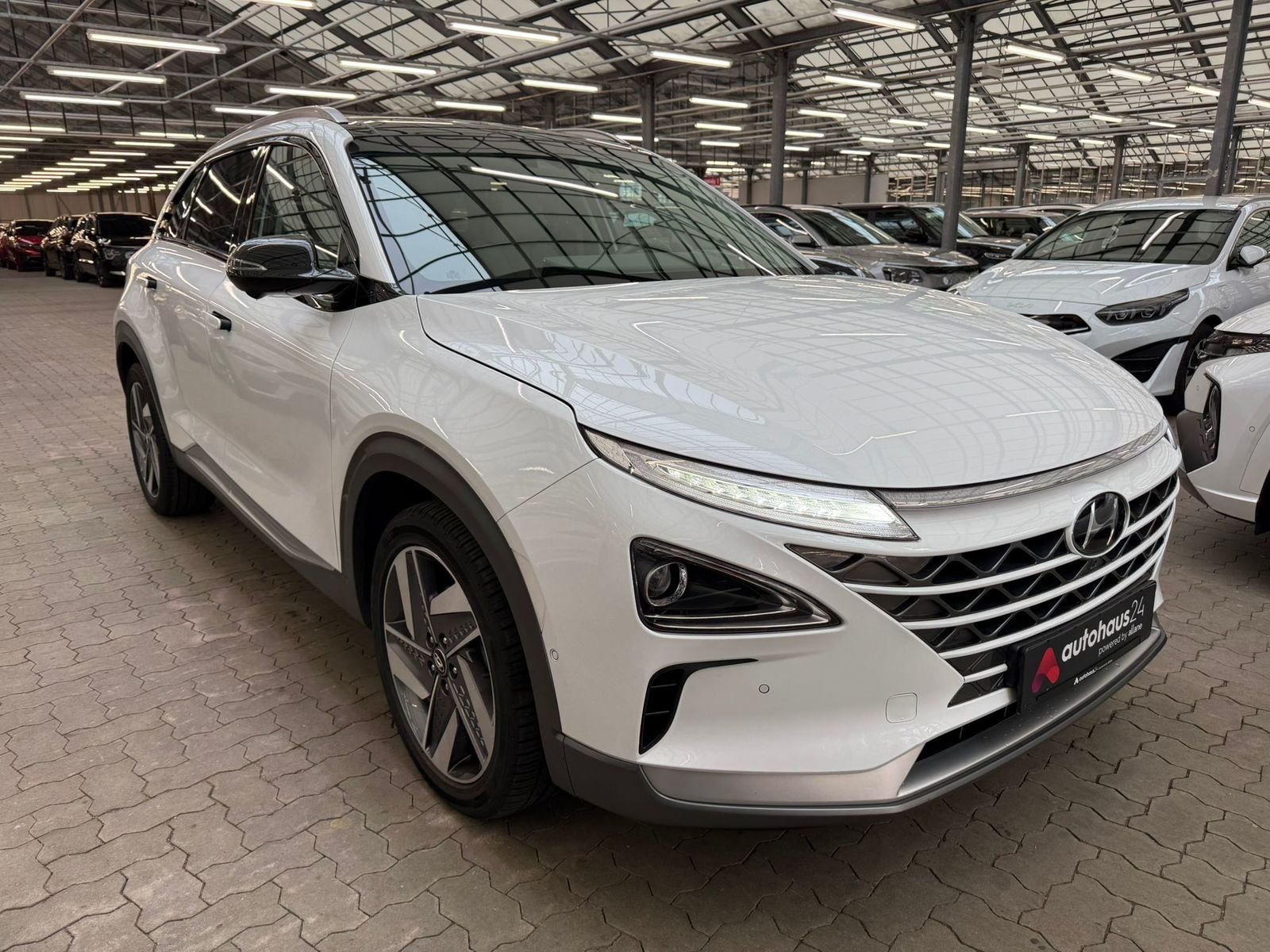 Hyundai Nexo SUV / Crossover / Geländewagen HYUNDAI Nexo Fuel Cell Sports Utility Vehicle #1