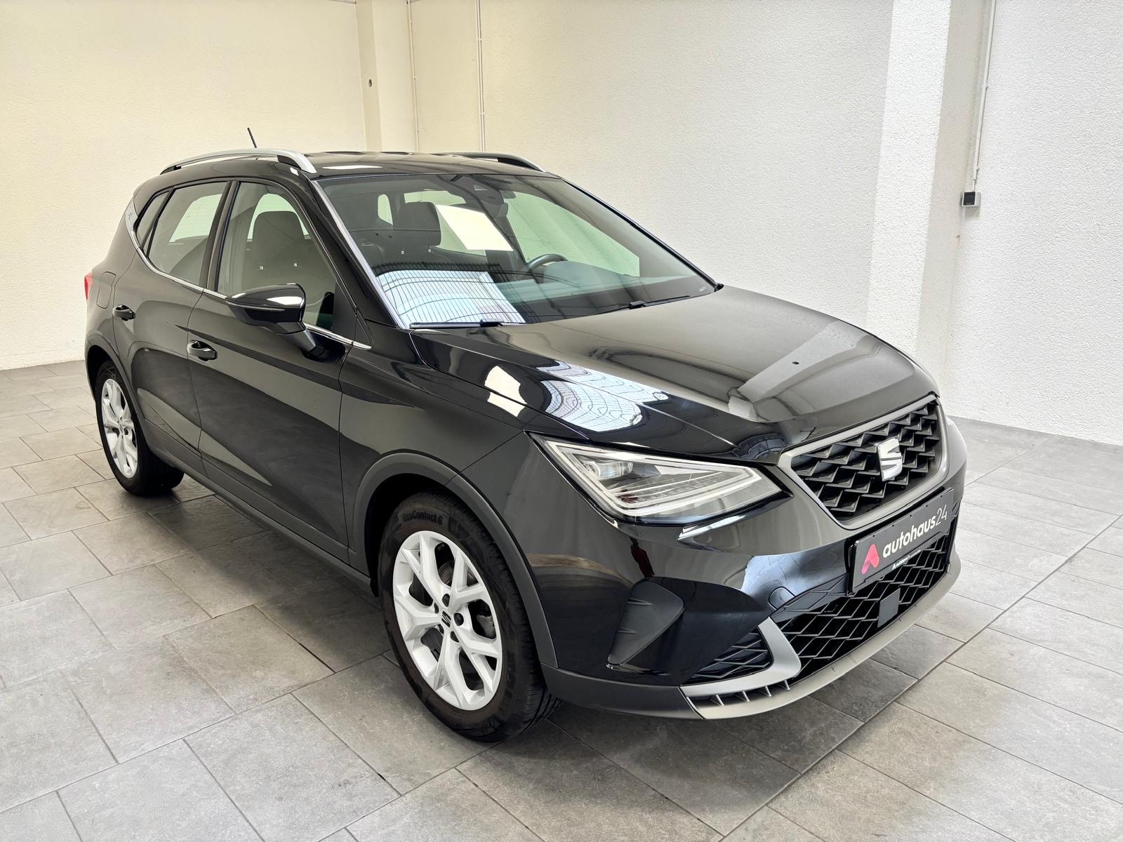 SEAT Arona SUV / Crossover / Geländewagen SEAT Arona 1.0 TSI 81kW FR DSG Sports Utility Vehicle #1