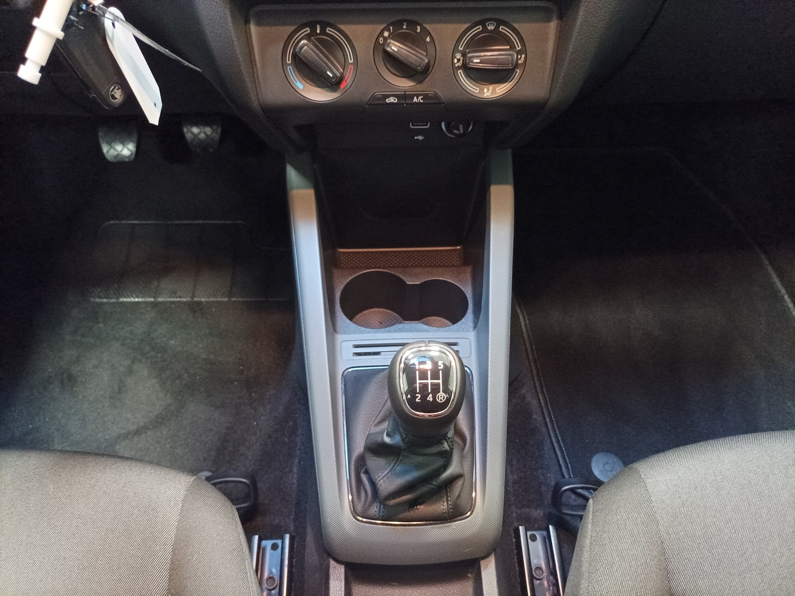 Skoda Fabia Limousine Fabia 1.0 MPI Cool Plus (EURO 6d) #12