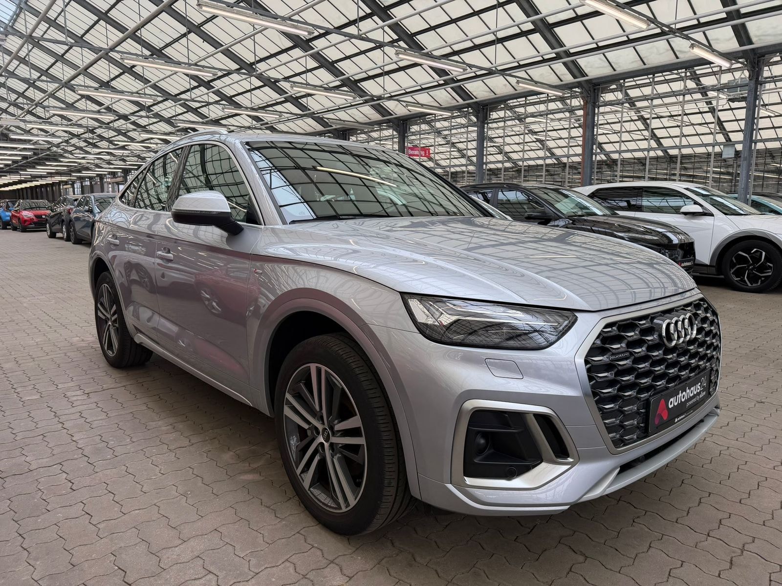 Audi Q5 SUV / Crossover / Geländewagen AUDI Q5 Sportback 55 TFSI e S tronic quattro S line Sports Utility Vehicle #1