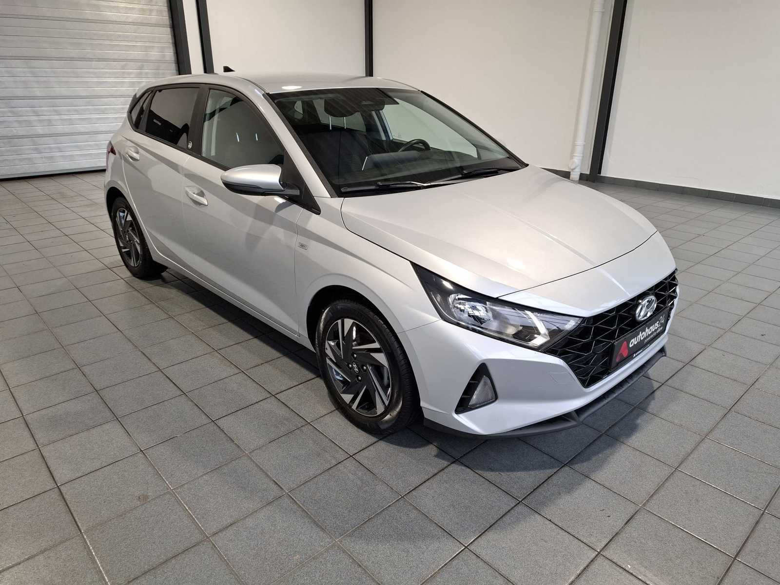 Hyundai i20 Limousine HYUNDAI i20 1.0 T-GDI 74kW Hybrid DCT Edition 30 Schräghecklimousine #1