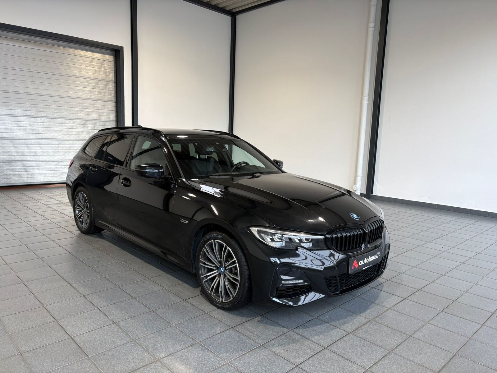 BMW 3er-Reihe Kombi BMW 3er-Reihe 320e Touring M Sport Automatic Kombi #1