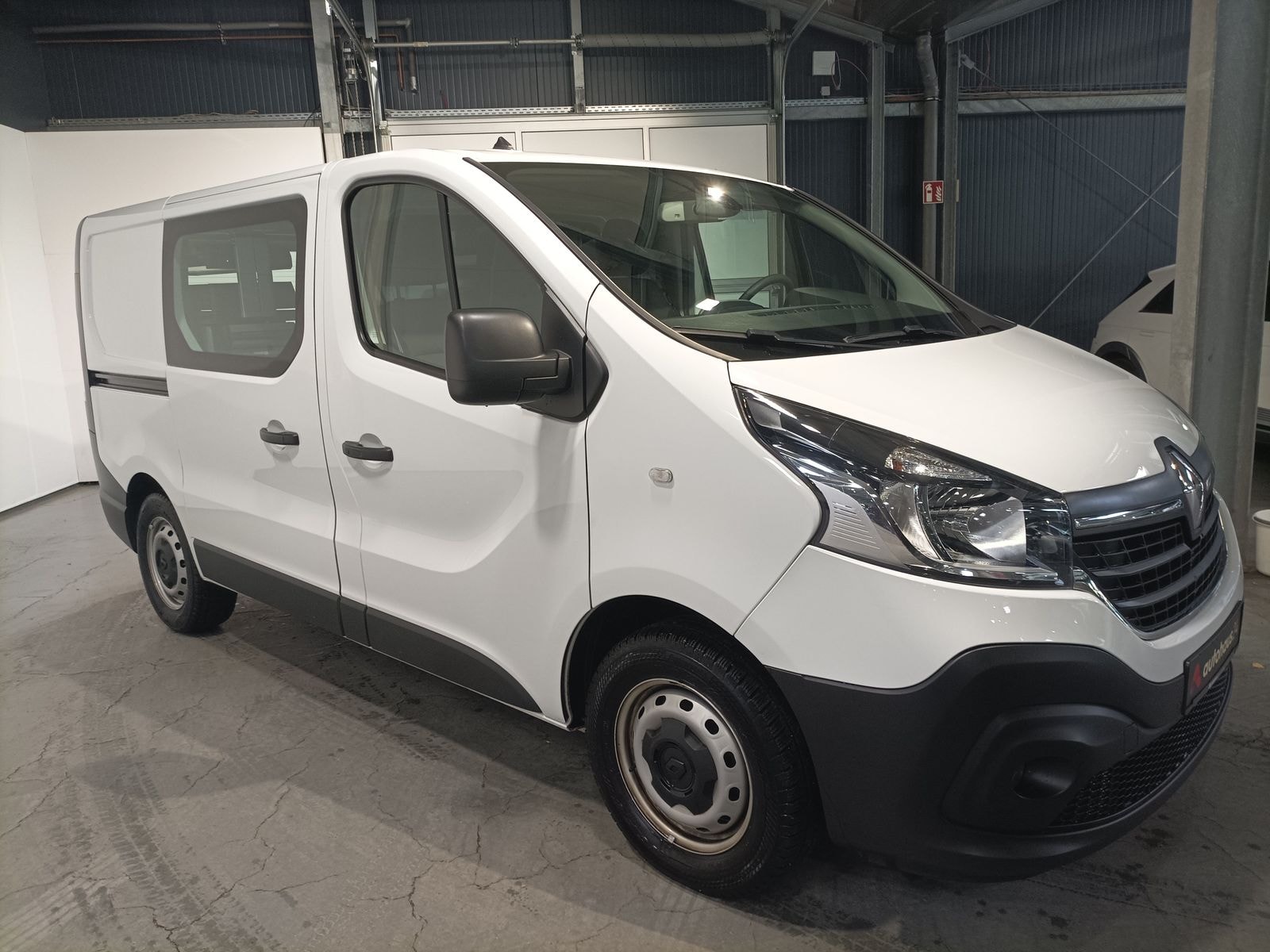 Renault Trafic Transporter RENAULT Trafic L1H1 2.0 ENERGY dCi 120 3,0t Komfort Kastenwagen #1