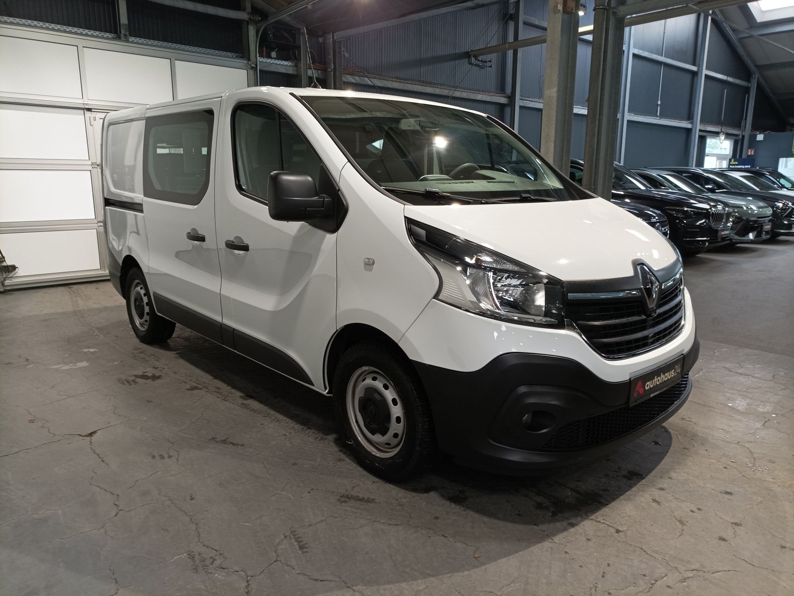 Renault Trafic Transporter RENAULT Trafic L1H1 2.0 ENERGY dCi 120 3,0t Komfort Kastenwagen #1