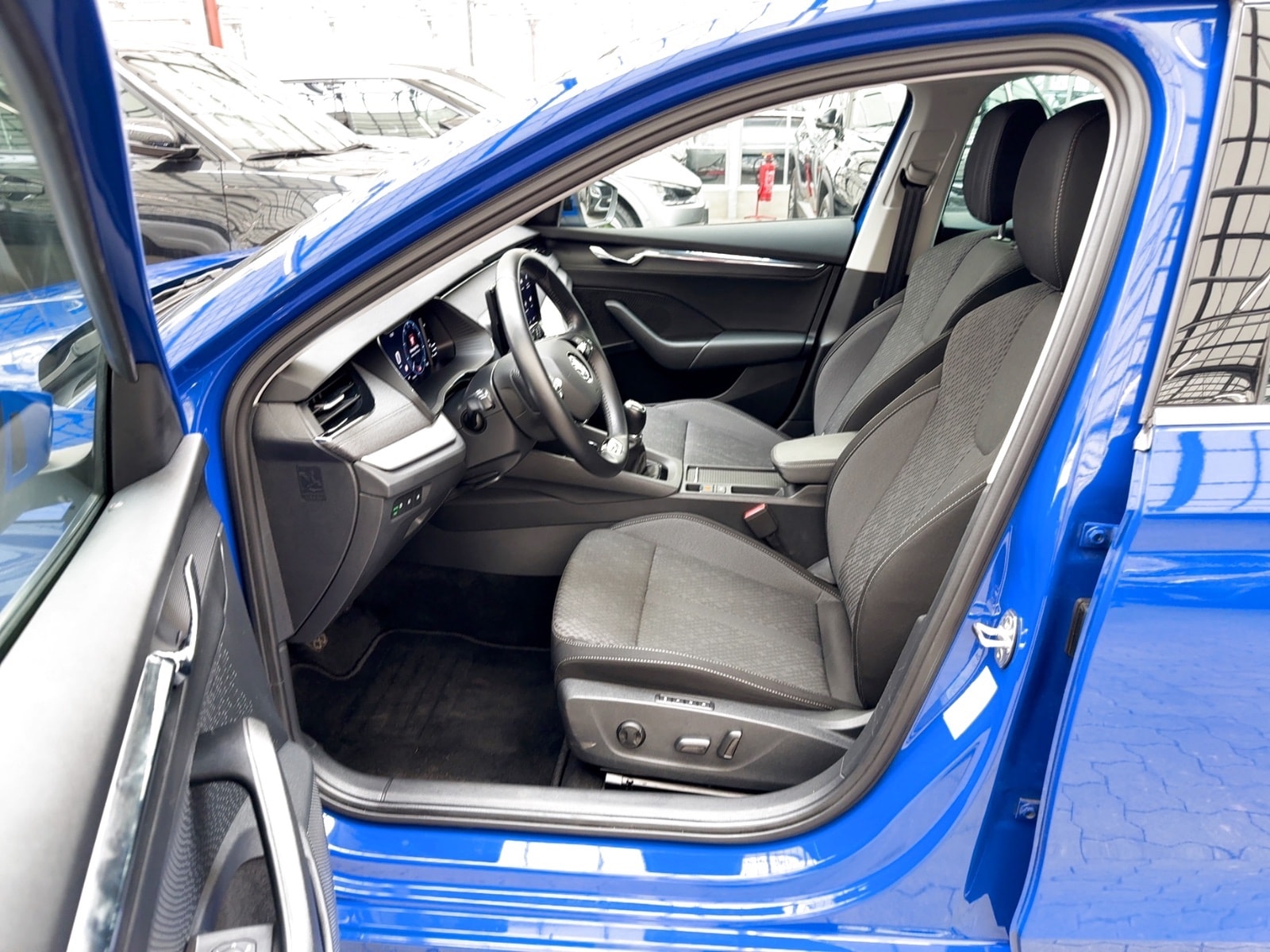 Skoda Octavia Kombi Octavia Combi 2.0 TDI DPF Style (EURO 6d) #8