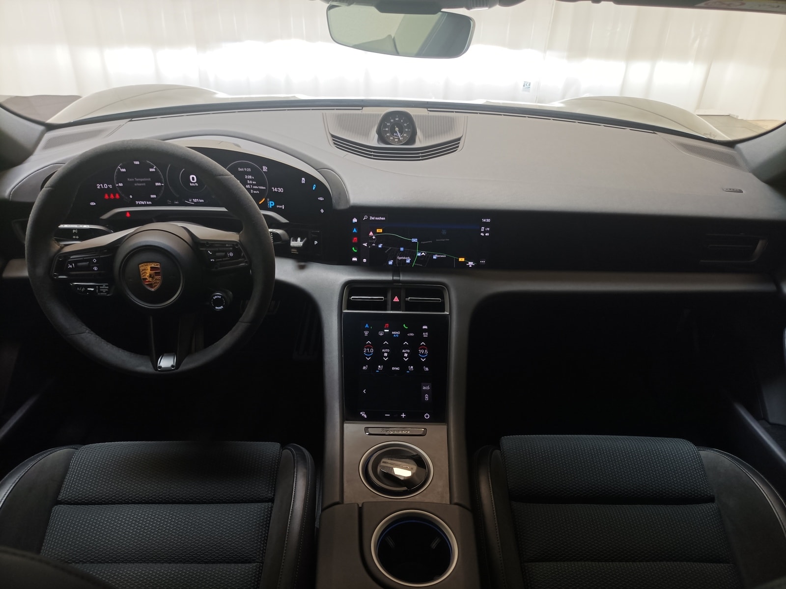 Porsche Taycan Limousine Taycan 4S Plus #9