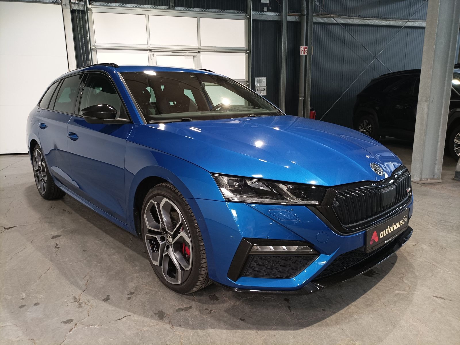 ŠKODA Octavia Kombi SKODA Octavia 2.0 TDI DSG 4x4 RS PLUS COMBI Kombi #1