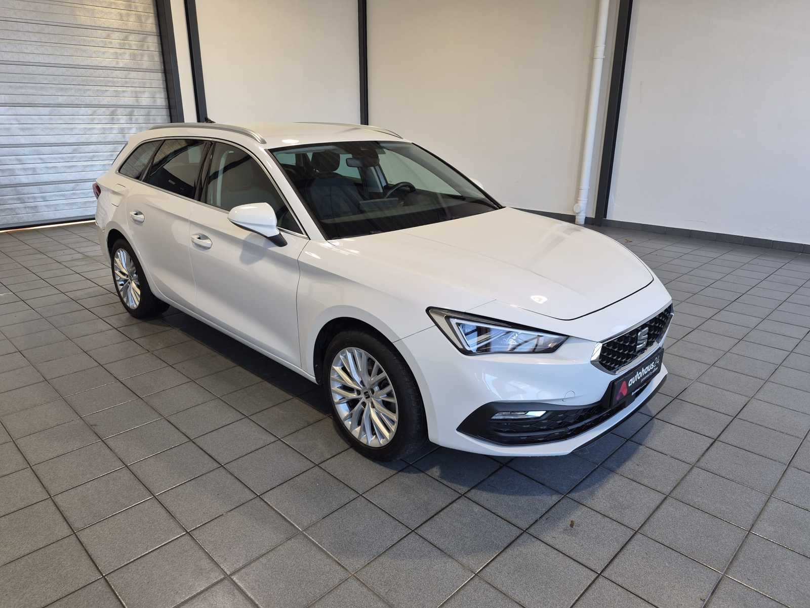 SEAT Leon Kombi SEAT Leon 1.5 eTSI ACT 110kW Xcellence DSG Sportst Kombi #1