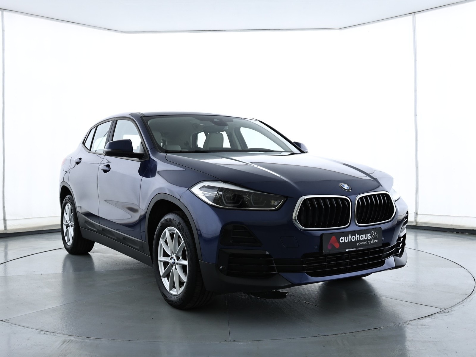 BMW X2 SUV / Crossover / Geländewagen BMW X2 sDrive18i Sports Utility Vehicle #1