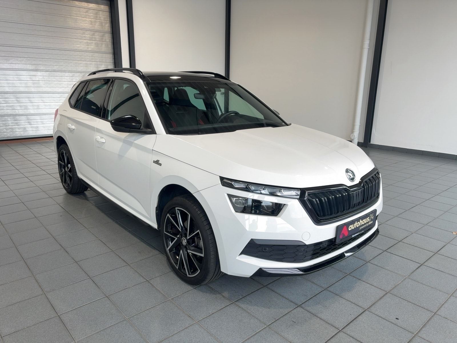 ŠKODA Kamiq SUV / Crossover / Geländewagen SKODA Kamiq 1.0 TSI 81kW MONTE CARLO Sports Utility Vehicle #1