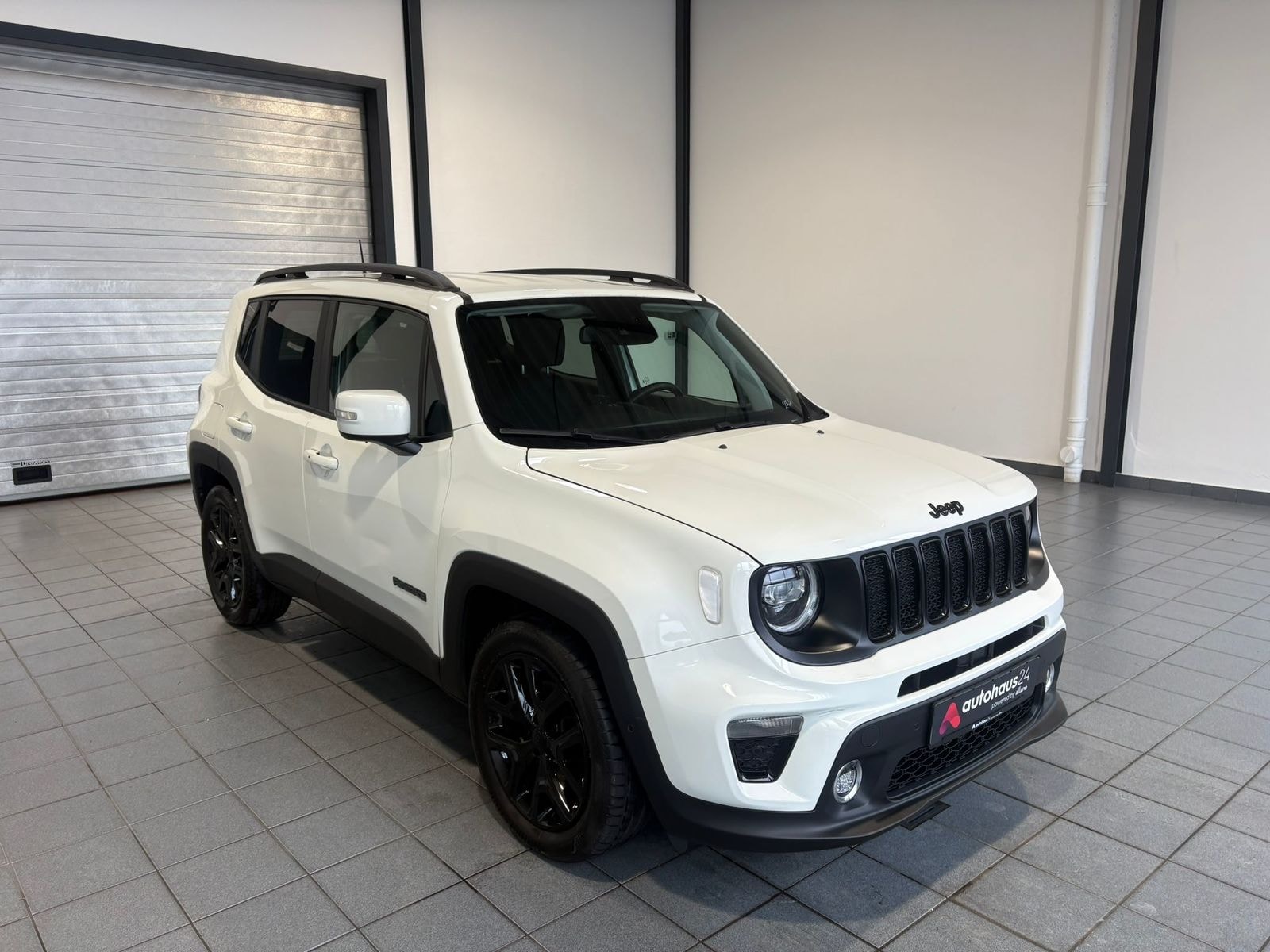 Jeep Renegade SUV / Crossover / Geländewagen JEEP Renegade 1.3l T-GDI I4 Limited DCT Sports Utility Vehicle #1