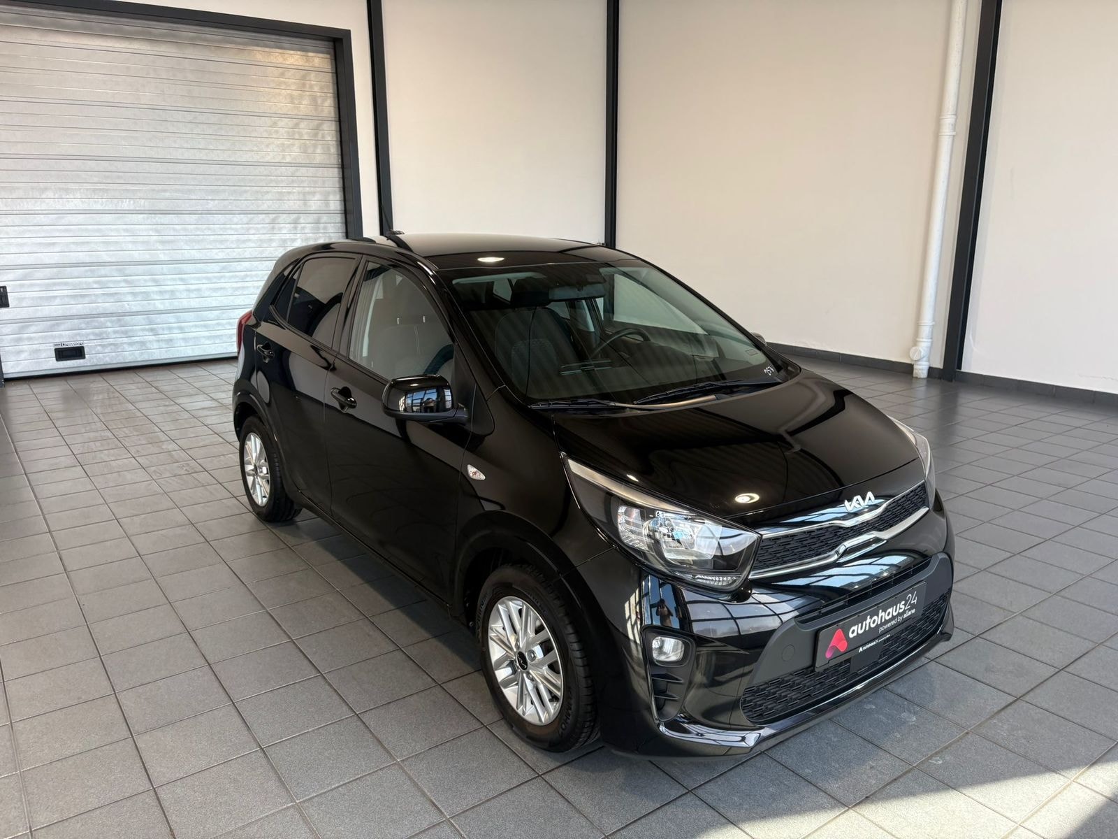 Kia Picanto Schräghecklimousine KIA Picanto 1.0 Dream-Team Edition Schräghecklimousine #1