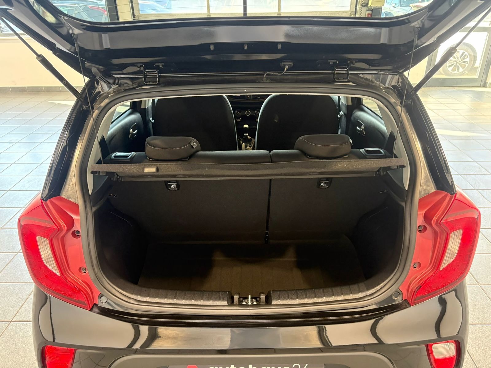 Kia Picanto Schräghecklimousine Picanto 1.0 Dream Team Edition (EURO 6d) #6