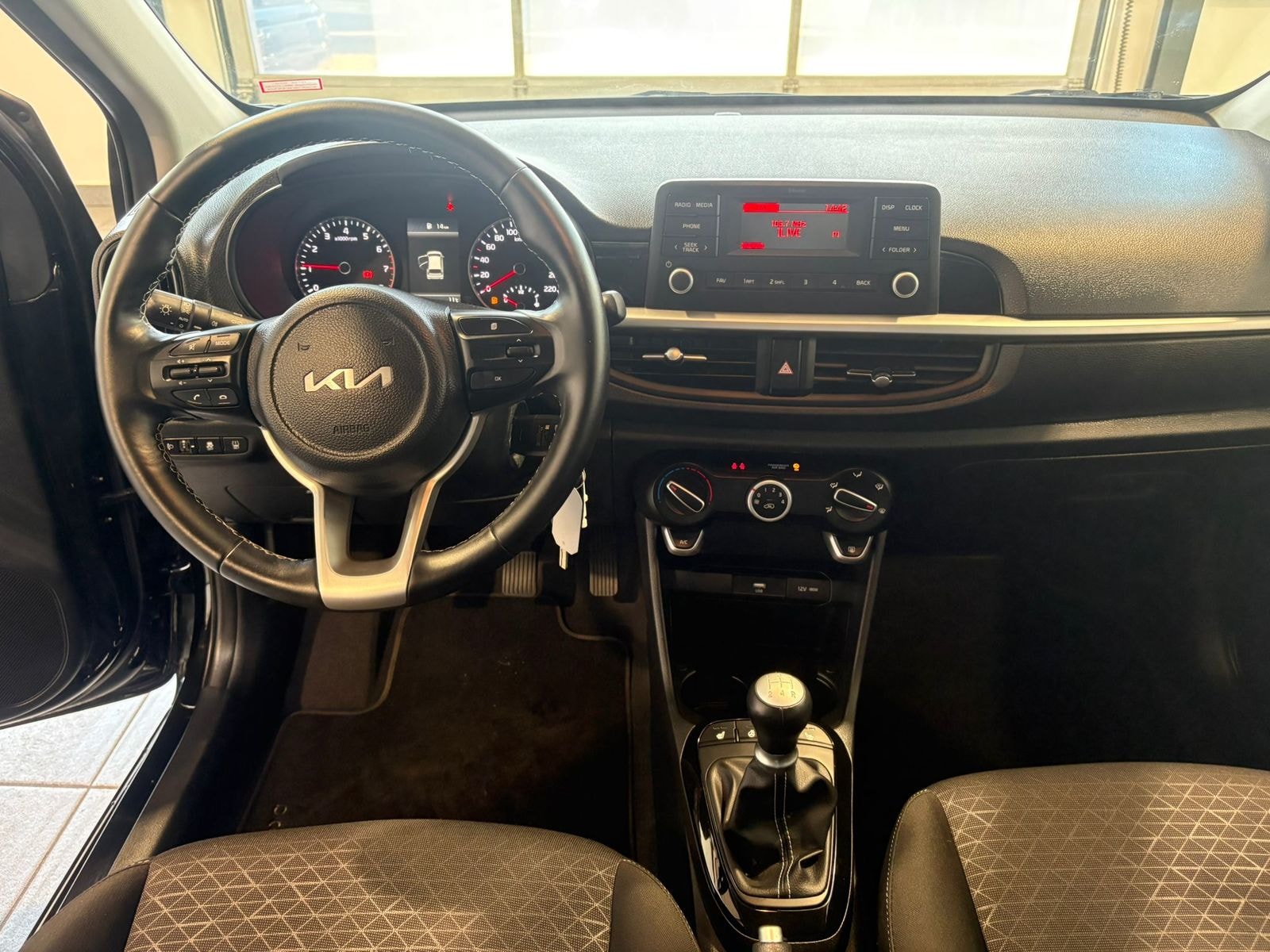 Kia Picanto Schräghecklimousine Picanto 1.0 Dream Team Edition (EURO 6d) #9