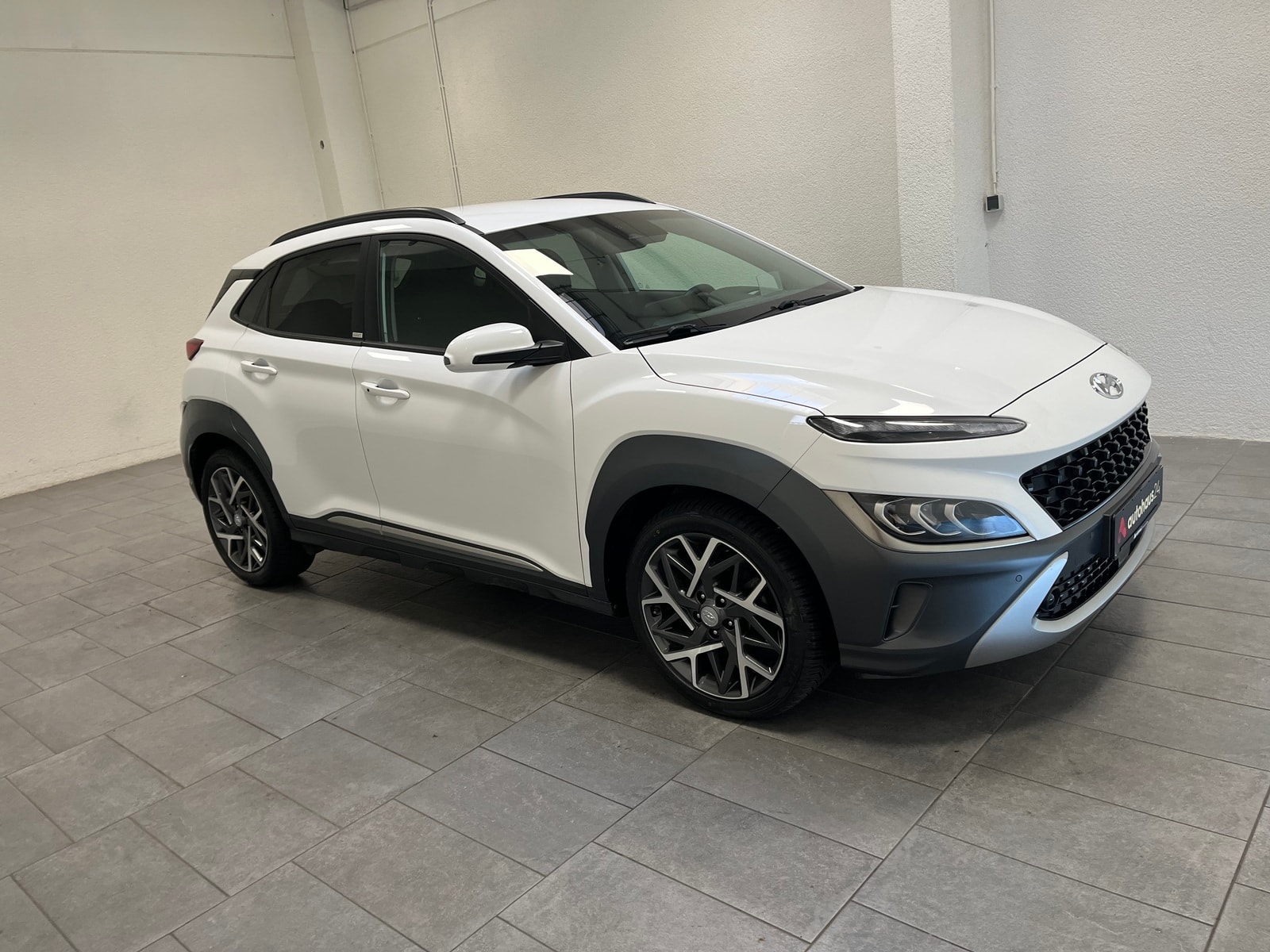Hyundai Kona SUV / Crossover / Geländewagen HYUNDAI Kona 1.6 GDi Hybrid Prime DCT Sports Utility Vehicle #1