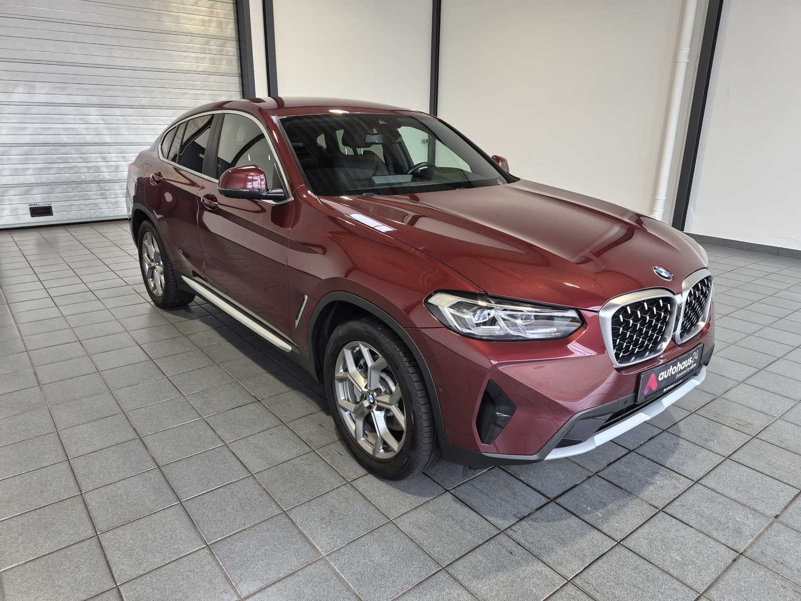 BMW X4 SUV / Crossover / Geländewagen BMW X4 xDrive30i AT Sports Utility Vehicle #1