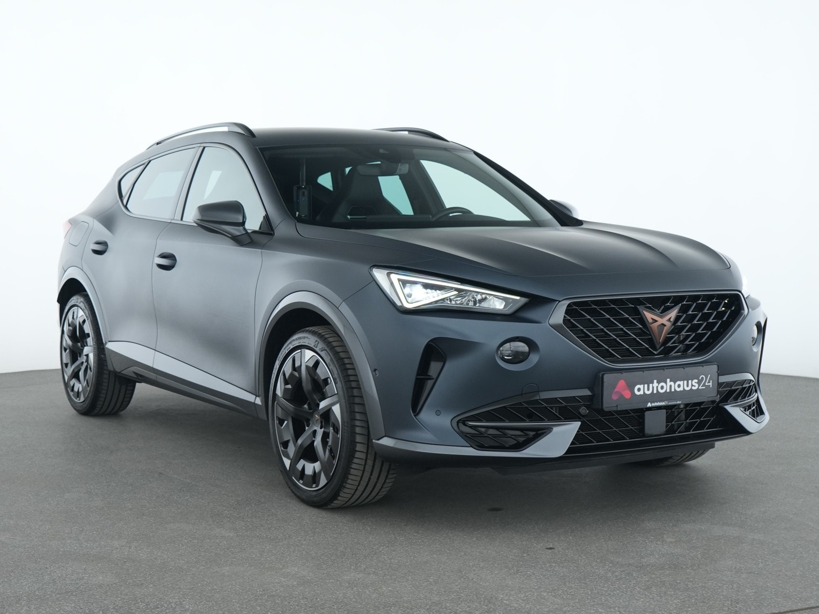 CUPRA Formentor SUV / Crossover / Geländewagen CUPRA Formentor 2.0 TSI 180kW VZ DSG Sports Utility Vehicle #1