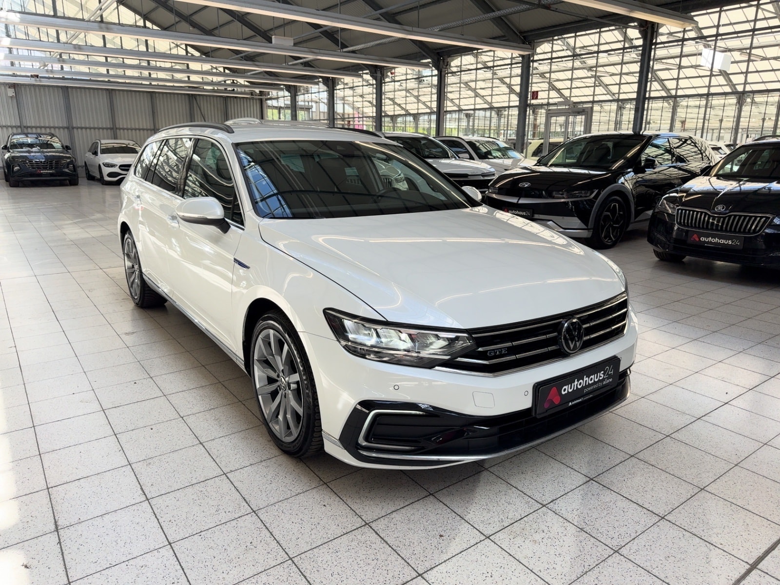 Volkswagen Passat Kombi VOLKSWAGEN Passat 1.4 TSI DSG GTE Variant Kombi #1