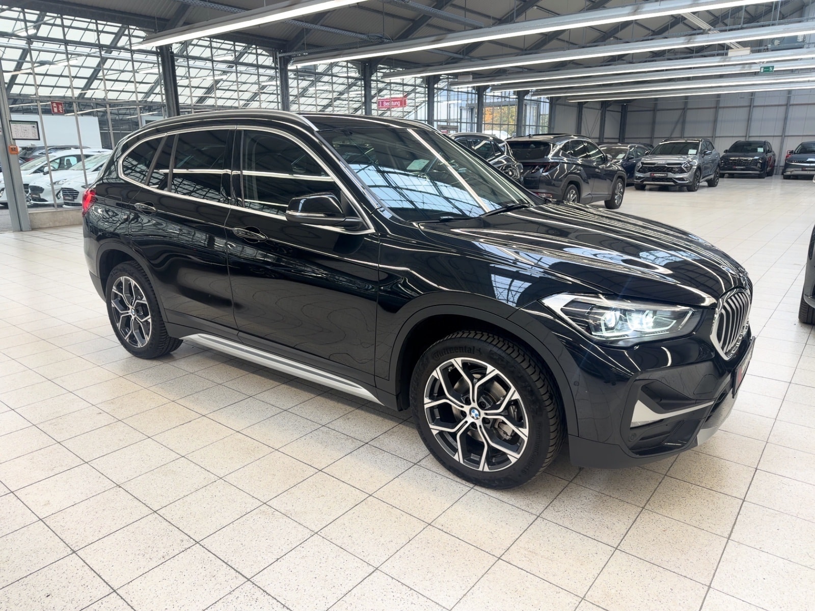 BMW X1 SUV / Crossover / Geländewagen BMW X1 sDrive18d xLine Sports Utility Vehicle #1