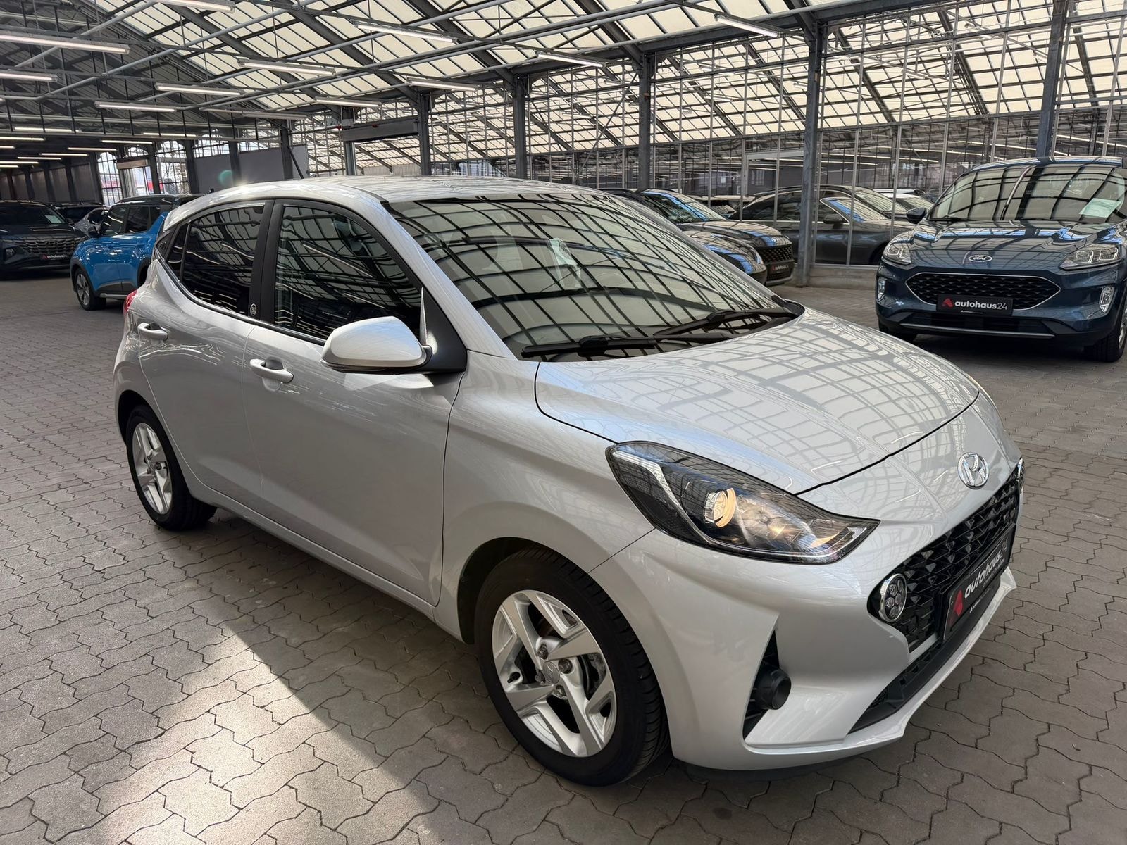 Hyundai i10 Schräghecklimousine HYUNDAI i10 1.0 EDITION 30 Schräghecklimousine #1