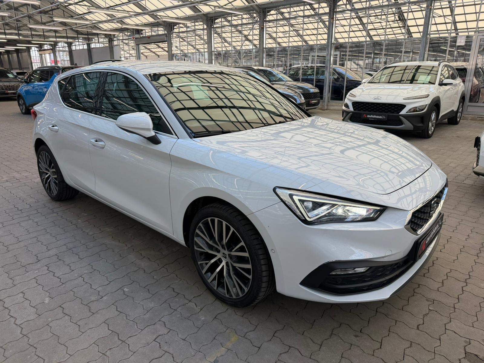 SEAT Leon Limousine SEAT Leon 1.5 TSI ACT 110kW Xcellence Schräghecklimousine #1