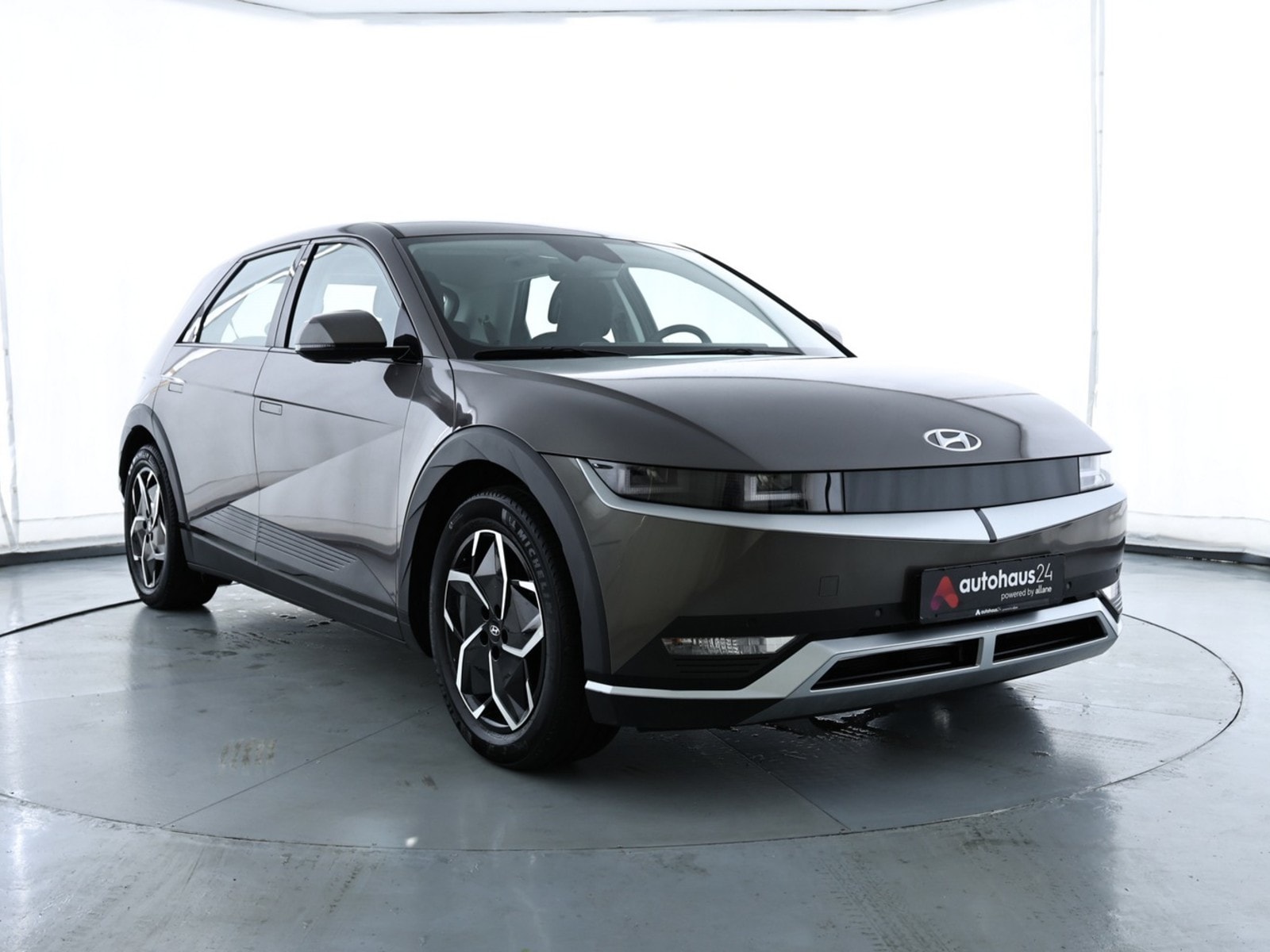 Hyundai IONIQ 5 Limousine HYUNDAI IONIQ 5 72,6 kWh 160 kW Heckantrieb Sports Utility Vehicle #1