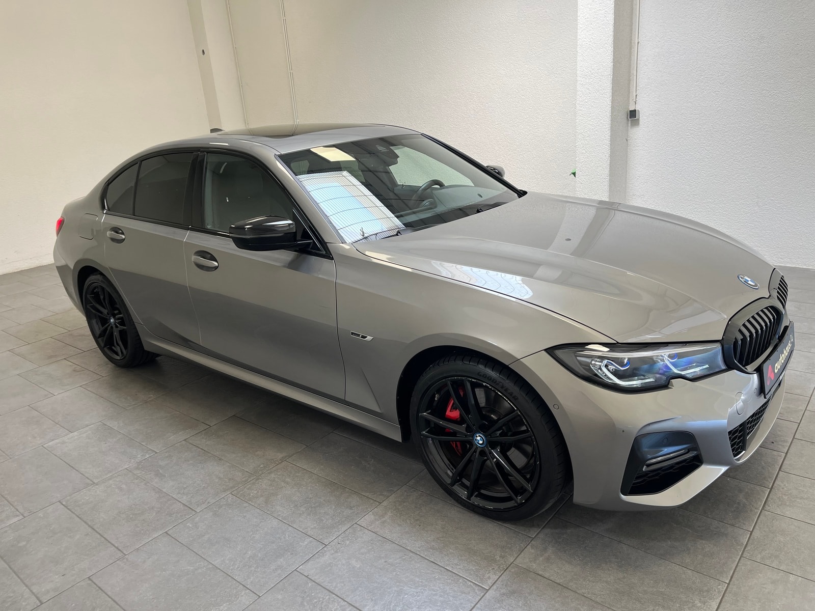 BMW 3er-Reihe Limousine BMW 3er-Reihe 320e M Sport Automatik Limousine #1