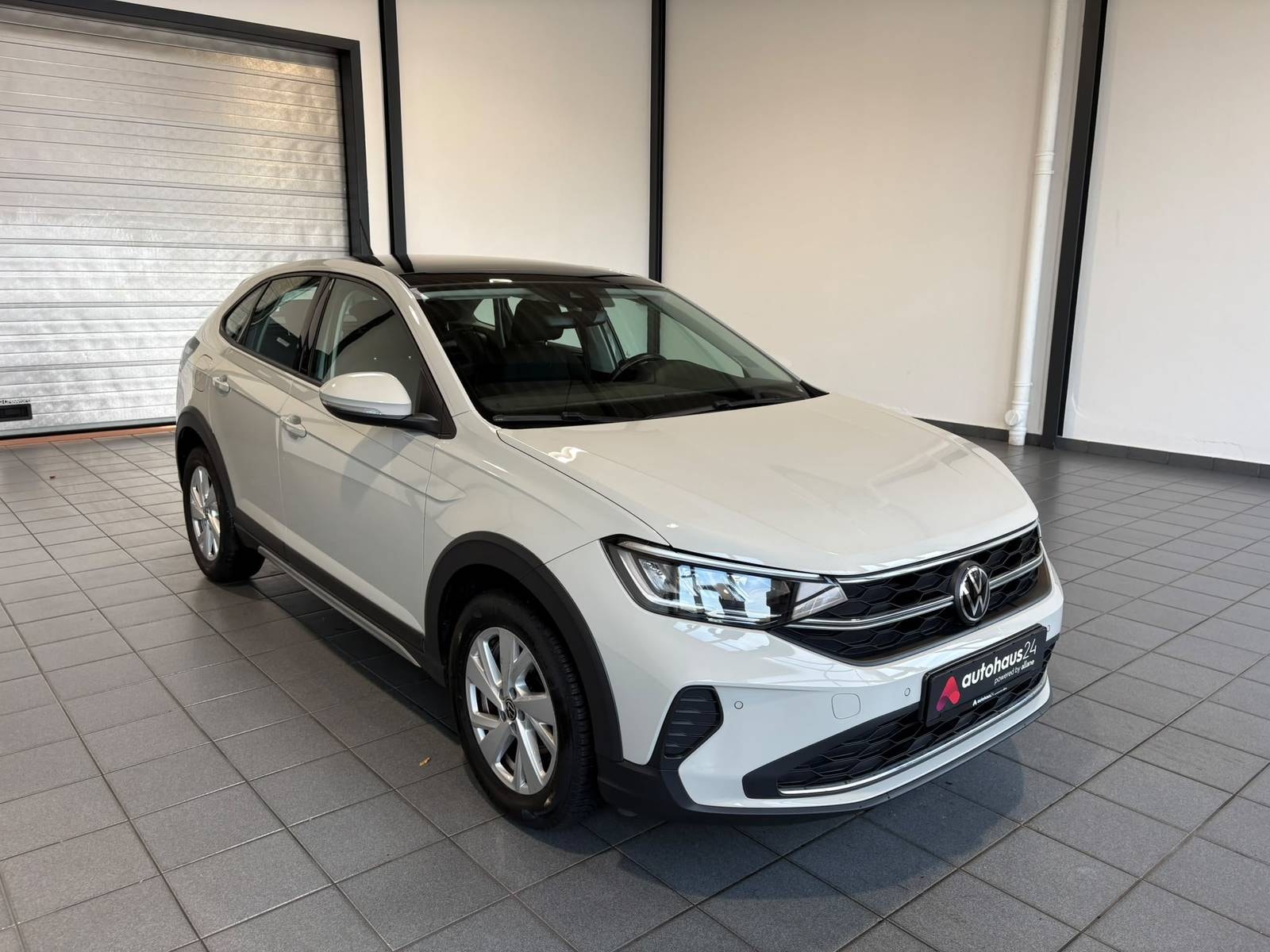 Volkswagen Taigo SUV / Crossover / Geländewagen VOLKSWAGEN Taigo 1.0 TSI OPF 81 kW DSG Life Sports Utility Vehicle #1