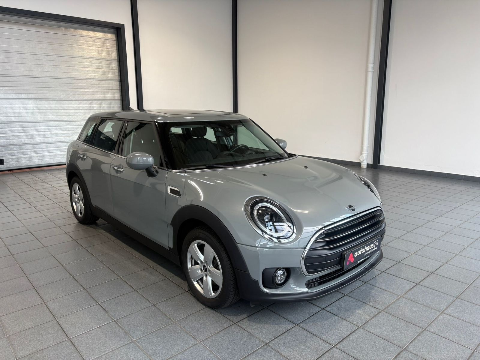 MINI Clubman Kombi MINI Clubman One Essential Trim Kombi #1