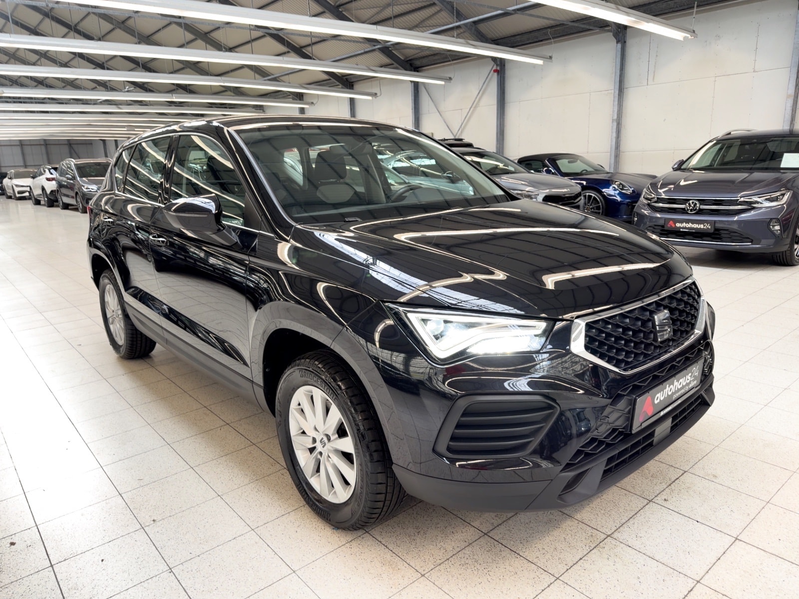 SEAT Ateca SUV / Crossover / Geländewagen SEAT Ateca 1.0 TSI 81kW Reference Sports Utility Vehicle #1