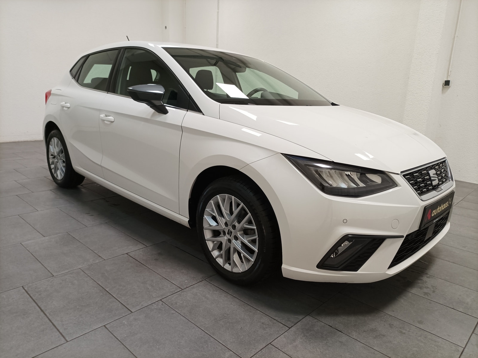 SEAT Ibiza Limousine SEAT Ibiza 1.0 TSI 81kW XCELLENCE DSG Schräghecklimousine #1