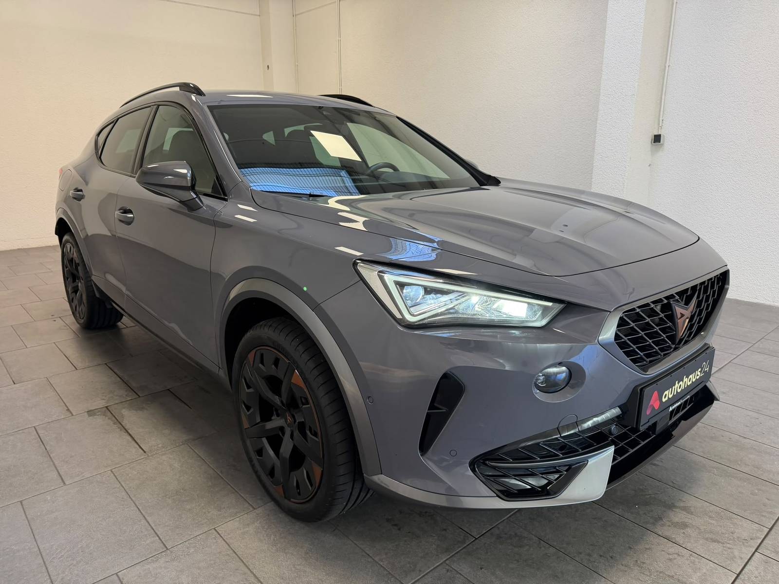 CUPRA Formentor SUV / Crossover / Geländewagen CUPRA Formentor 2.0 TSI 140kW 4Drive DSG Sports Utility Vehicle #1