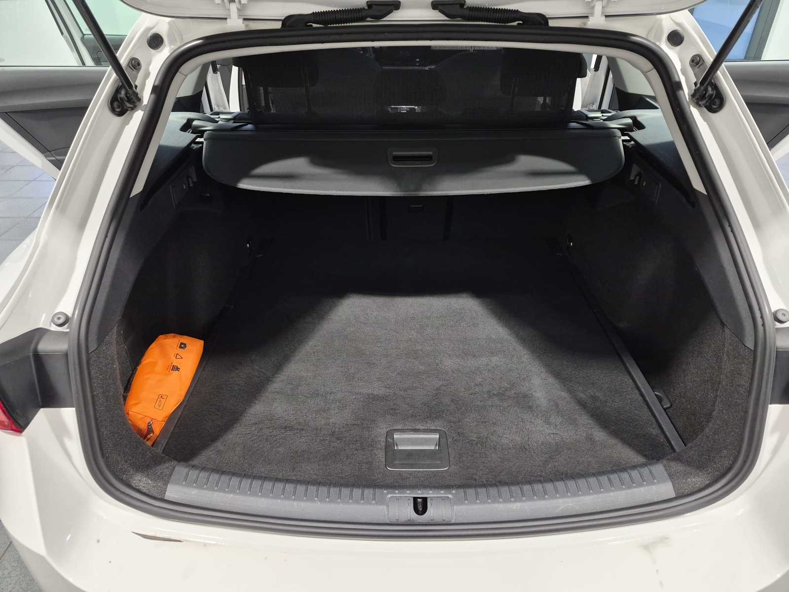 Seat Leon Kombi Leon Sportstourer 1.5 eTSI Style OPF (EURO 6d) #6