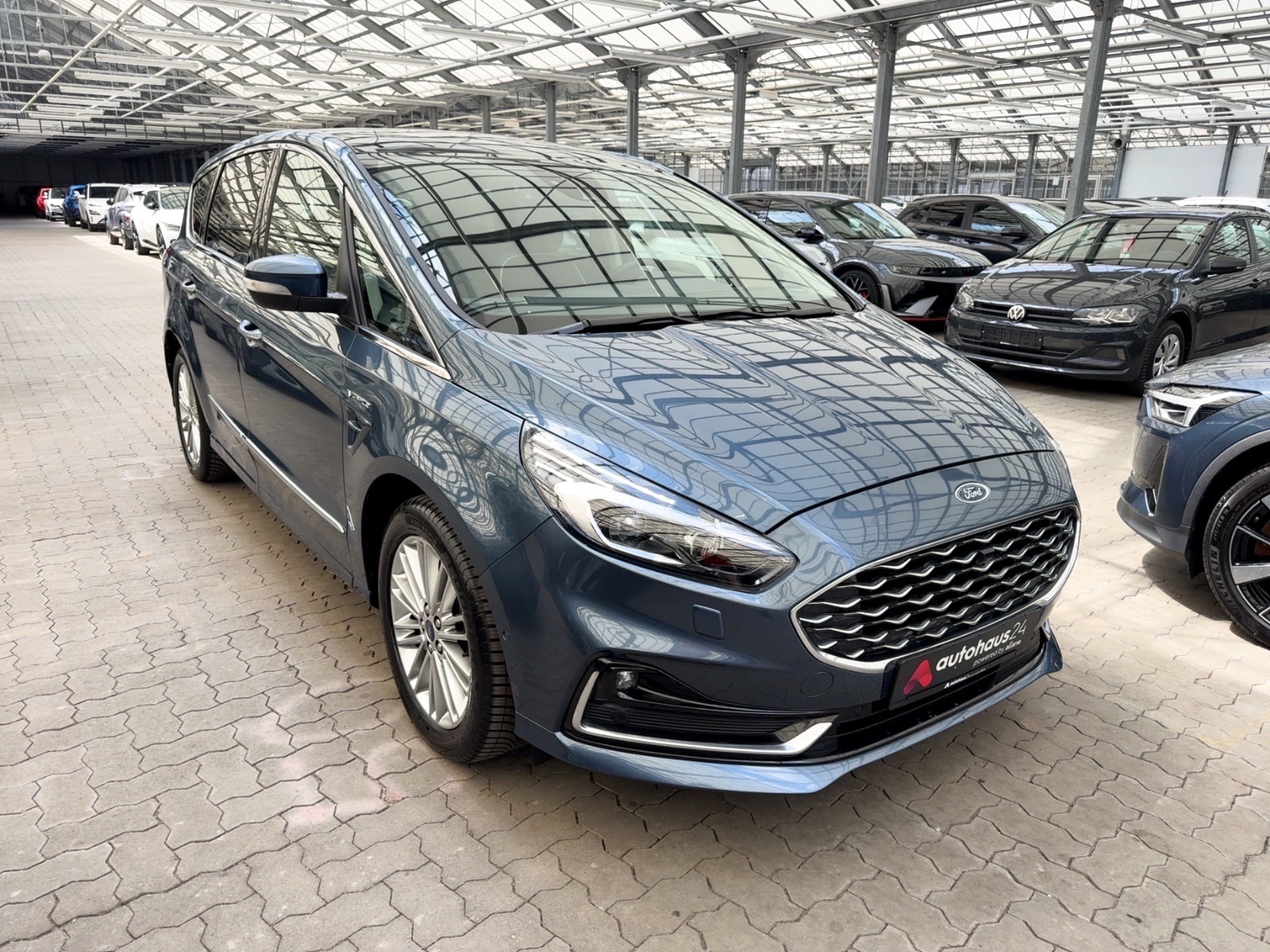Ford S-MAX Kleinbus / Van FORD S-MAX 2.5 Duratec FHEV Vignale Van #1