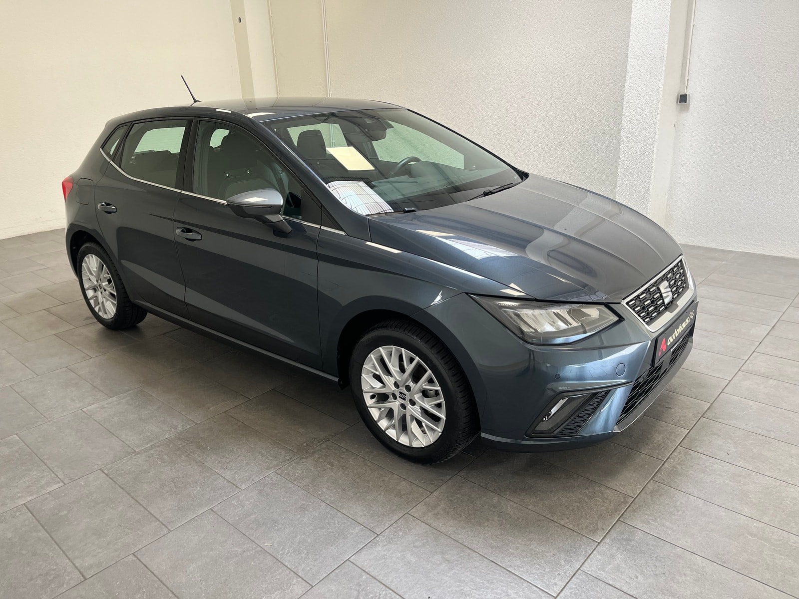 SEAT Ibiza Limousine SEAT Ibiza 1.0 MPI 59kW XCELLENCE Schräghecklimousine #1