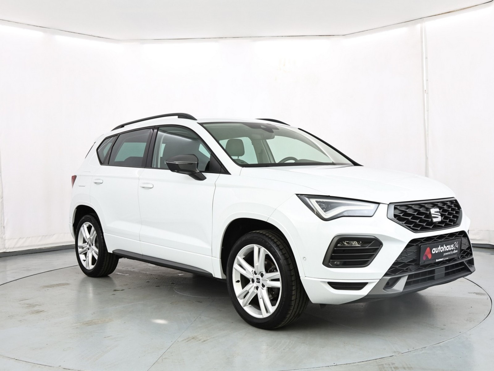 SEAT Ateca SUV / Crossover / Geländewagen SEAT Ateca 1.5 TSI ACT 110kW FR DSG Sports Utility Vehicle #1