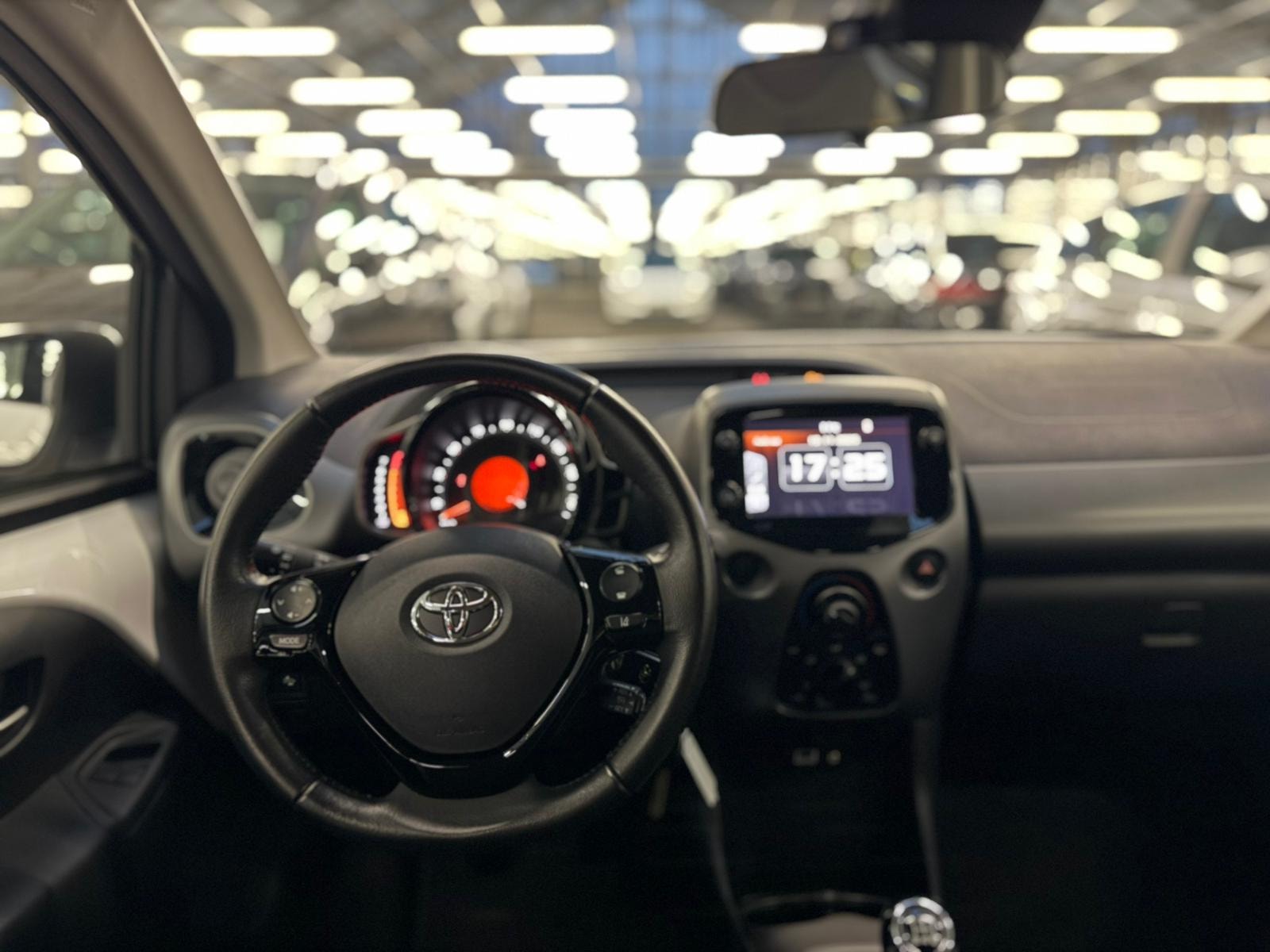 Toyota Aygo Schräghecklimousine Aygo 1.0 Team D (EURO 6d) #11