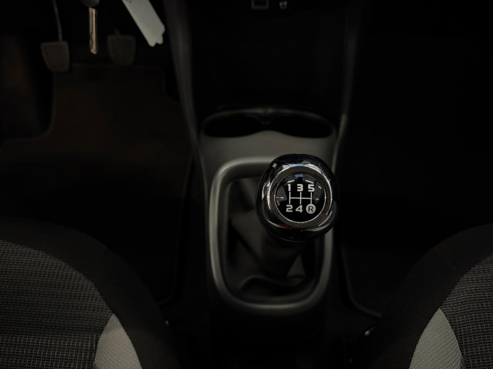 Toyota Aygo Schräghecklimousine Aygo 1.0 Team D (EURO 6d) #13