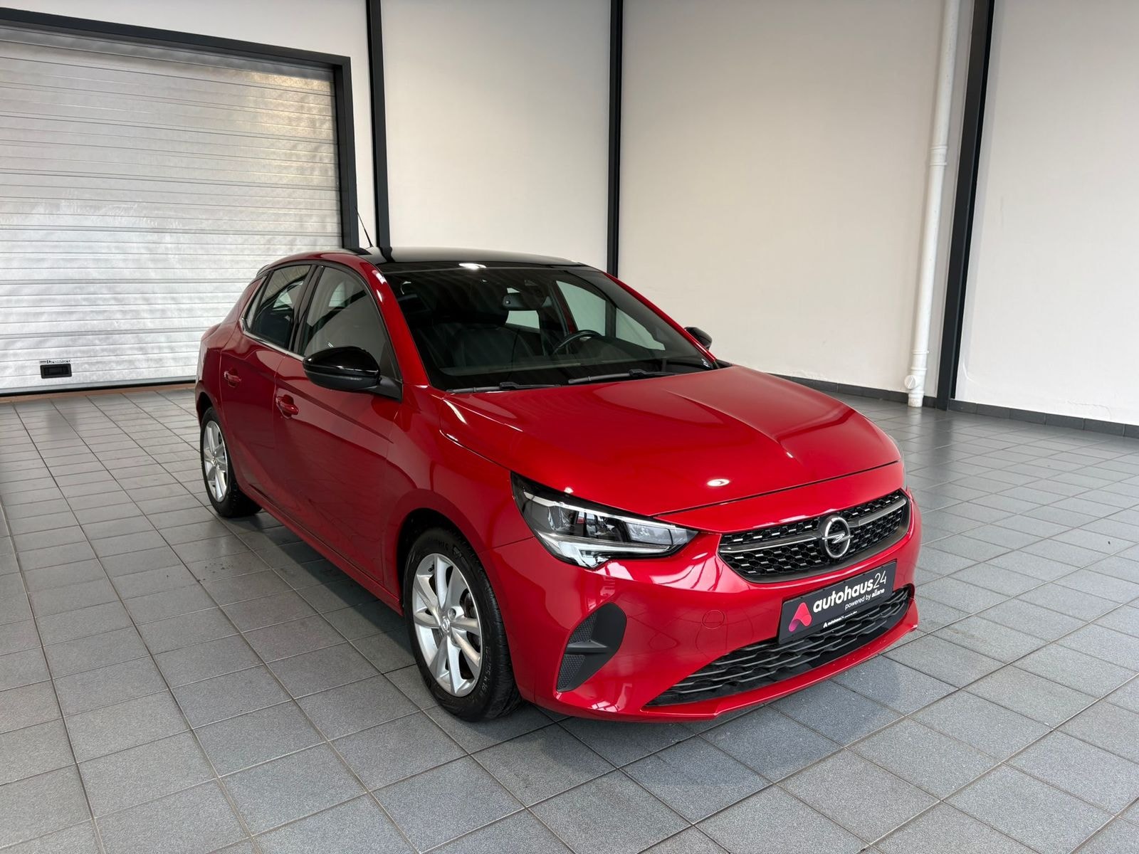 Opel Corsa Limousine OPEL Corsa 1.2 Direct Inj Turbo 74kW Elegance Auto Schräghecklimousine #1