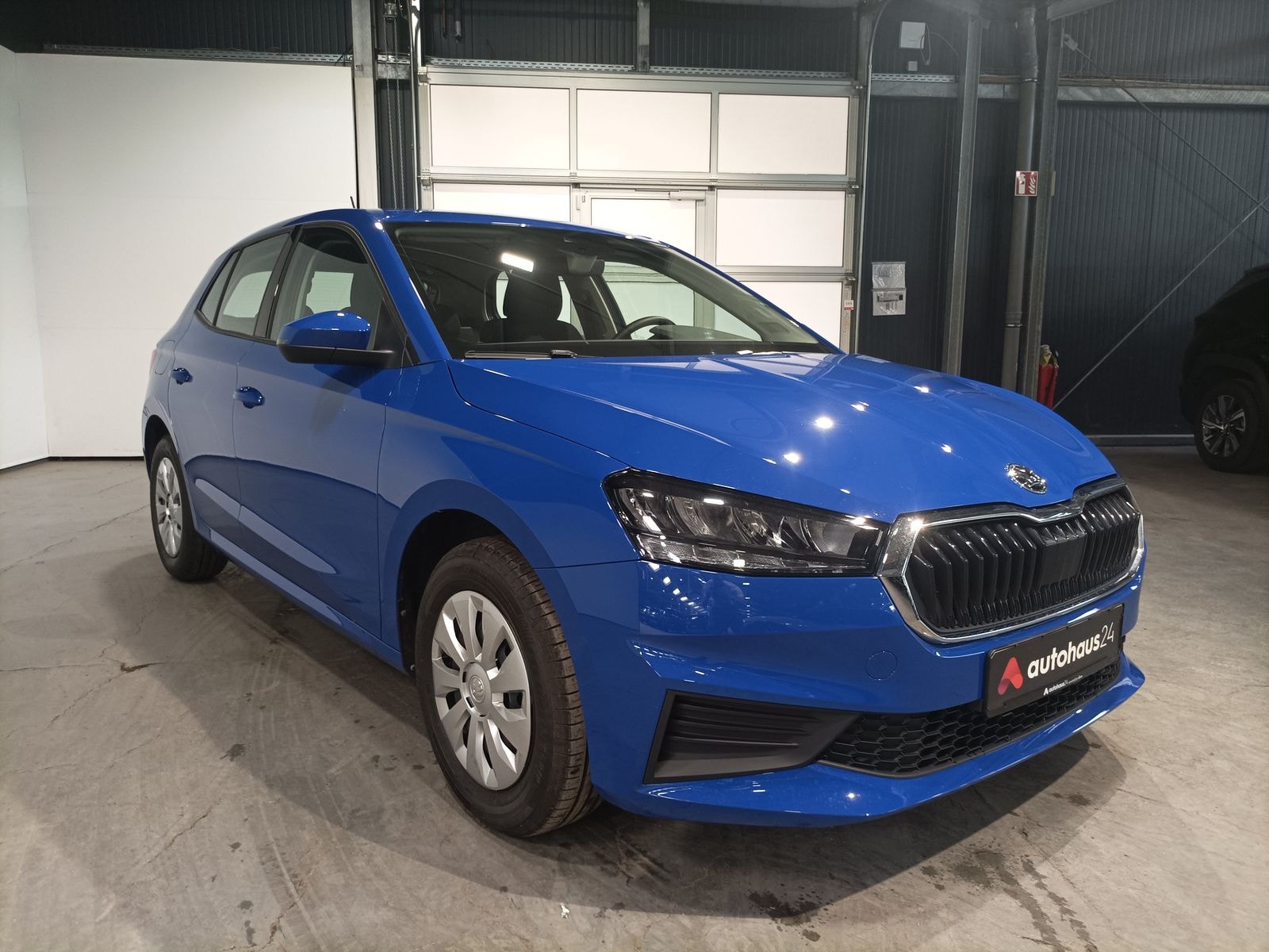 ŠKODA Fabia Schräghecklimousine SKODA Fabia 1.0l MPI 48kW AMBITION Schräghecklimousine #1