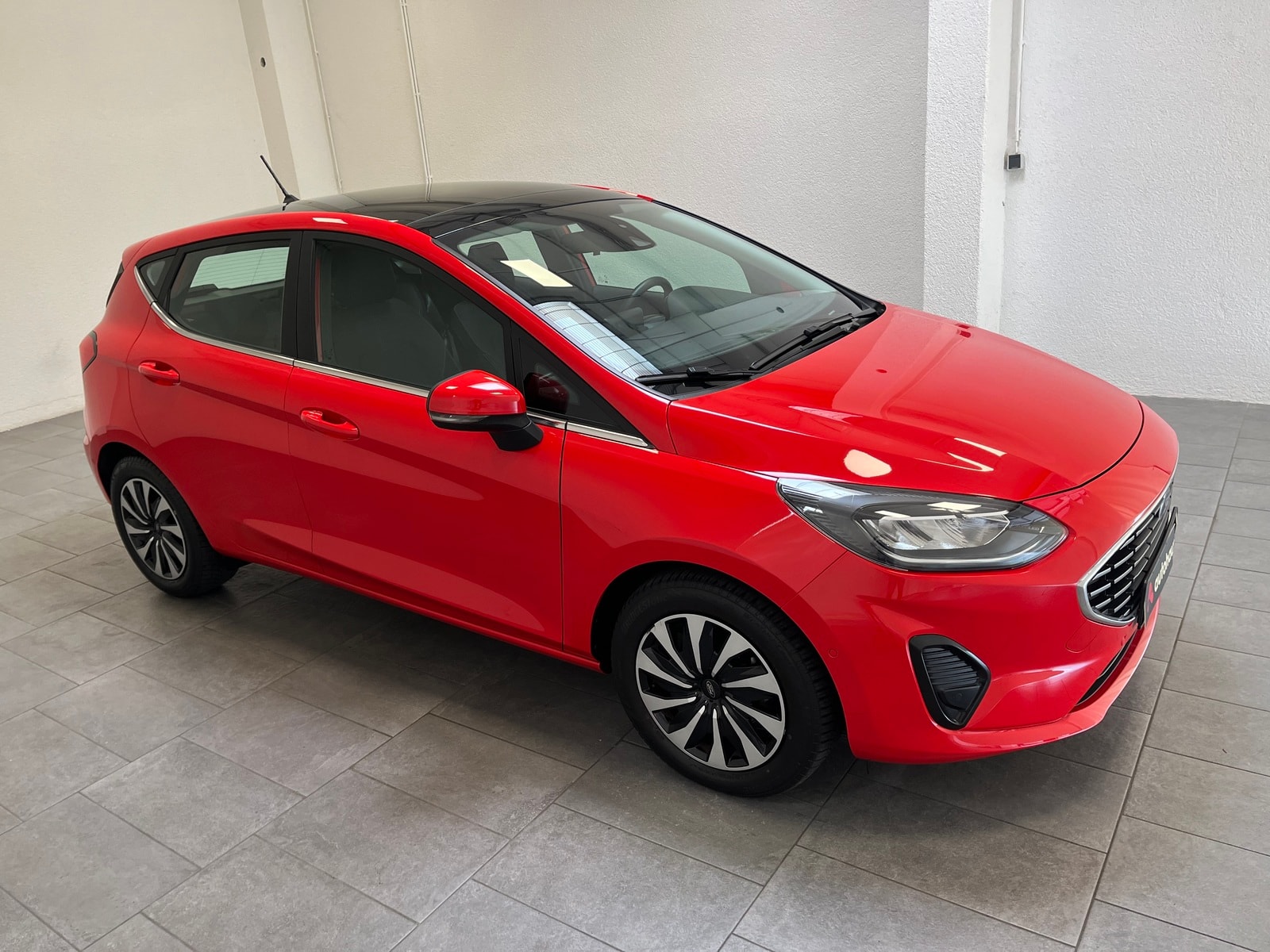 Ford Fiesta Limousine FORD Fiesta 1,0 EcoBoost 74kW Titanium Schräghecklimousine #1