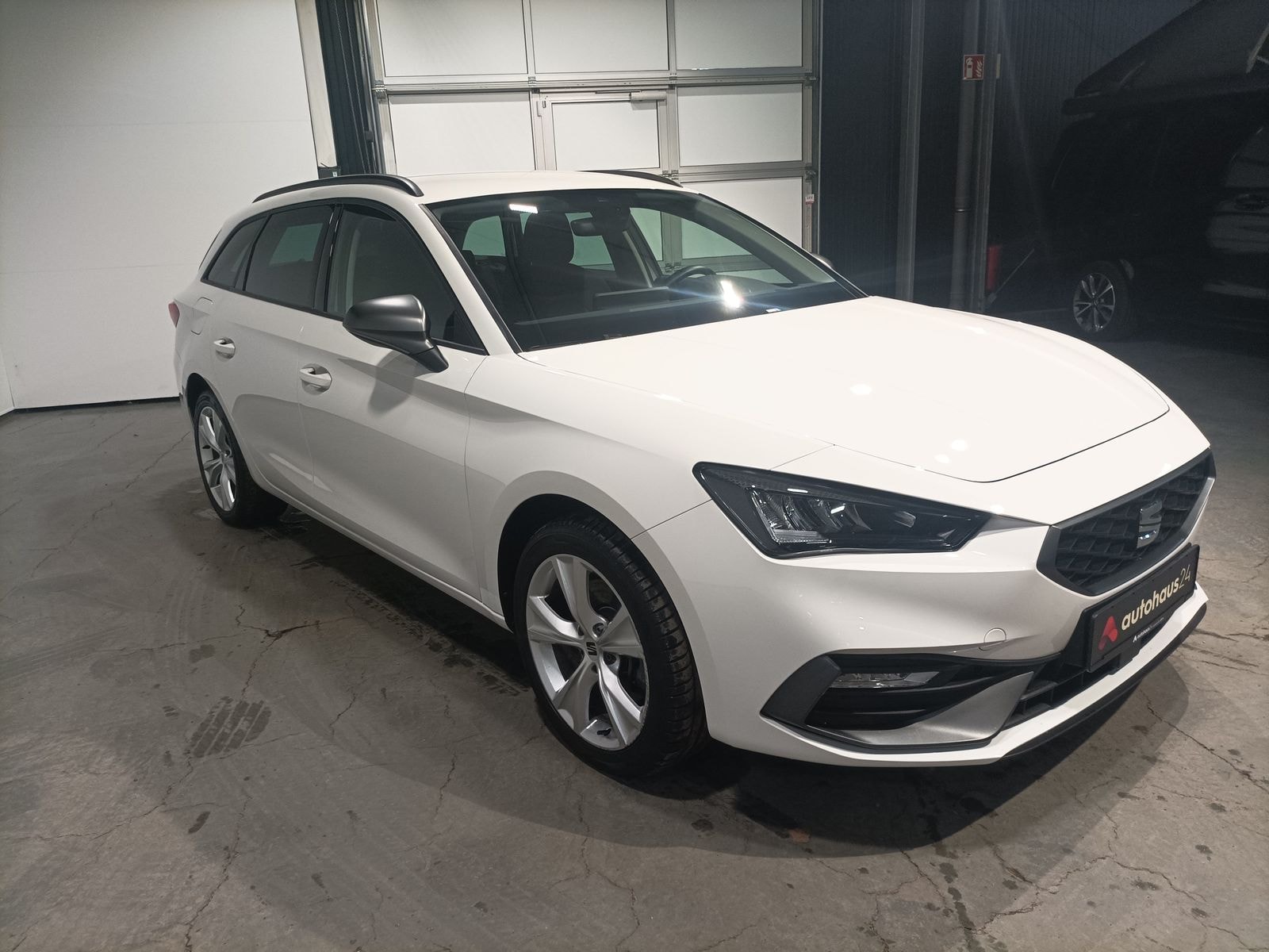 SEAT Leon Kombi SEAT Leon 1.4 e-HYBRID FR DSG Sportstourer Kombi #1