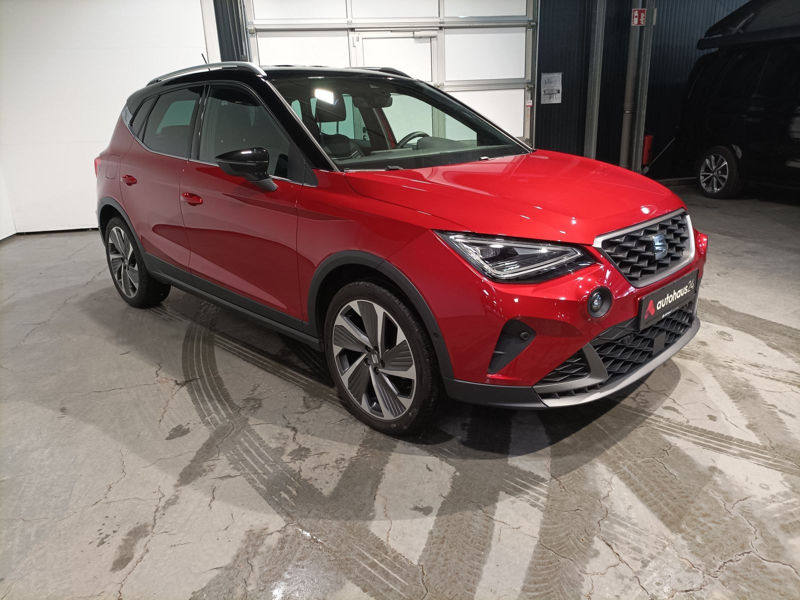 SEAT Arona SUV / Crossover / Geländewagen SEAT Arona 1.0 TSI 81kW FR DSG Sports Utility Vehicle #1