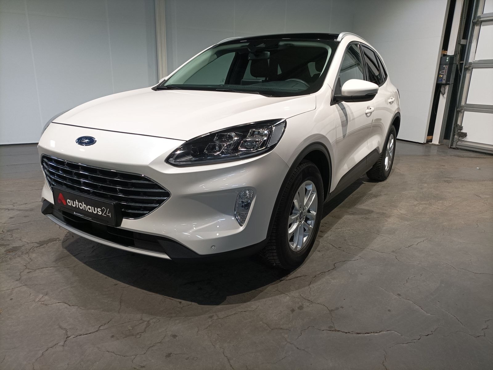 Ford Kuga SUV Kuga 2.5 Duratec Hybrid FHEV Titanium X #3